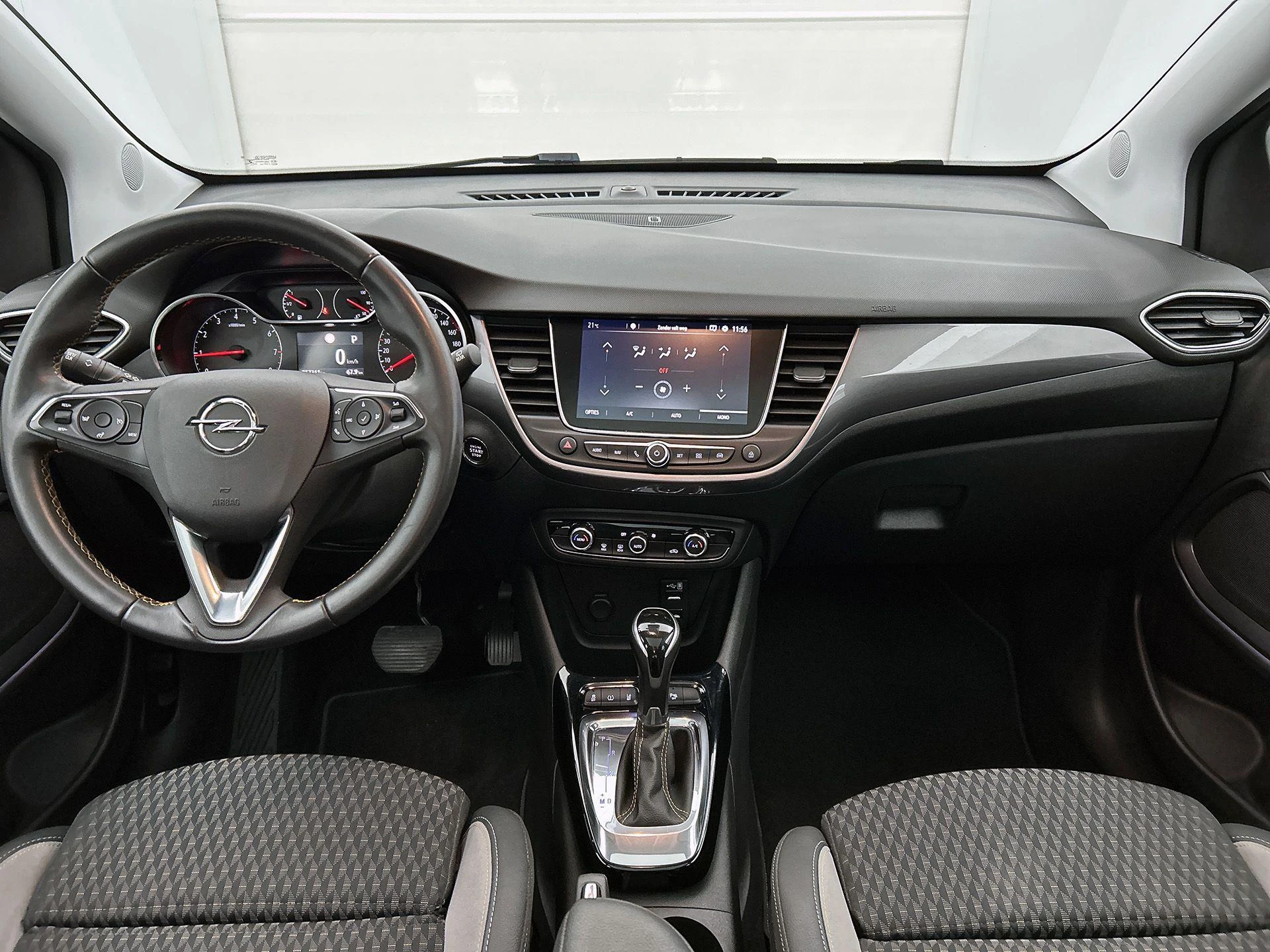 Opel-Crossland X-image-19