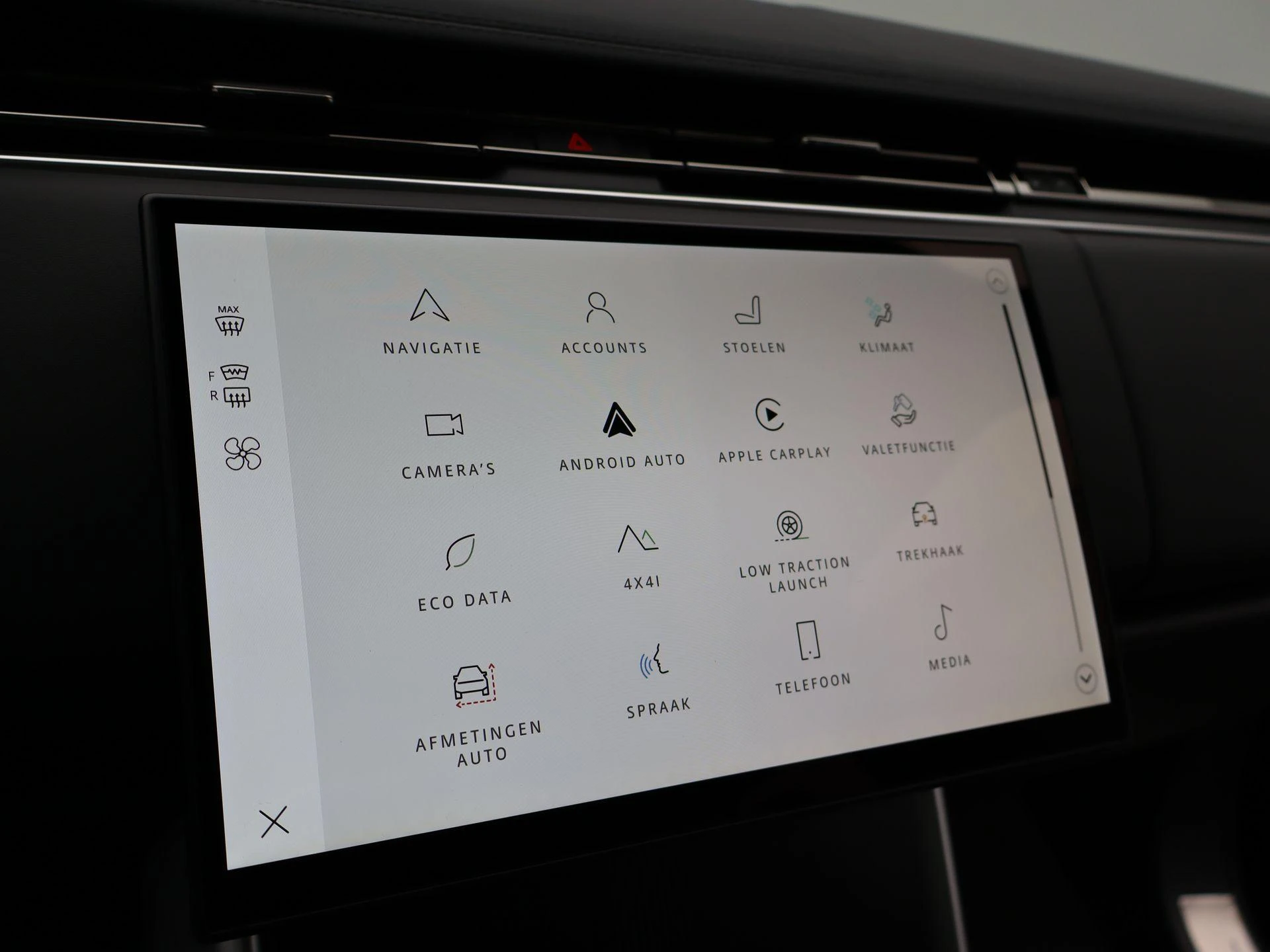Land Rover-Range Rover-image-23