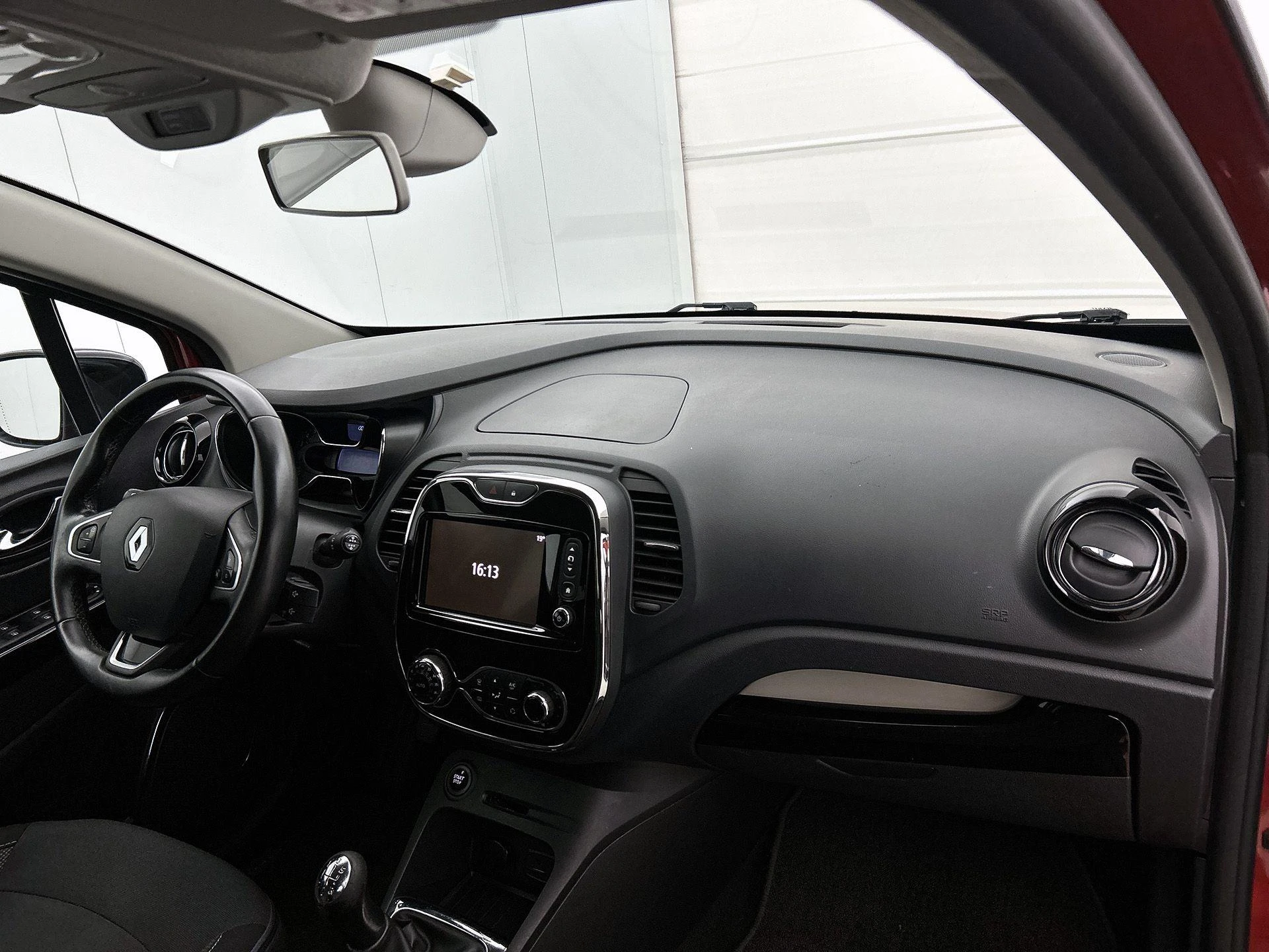 Renault-Captur-image-19