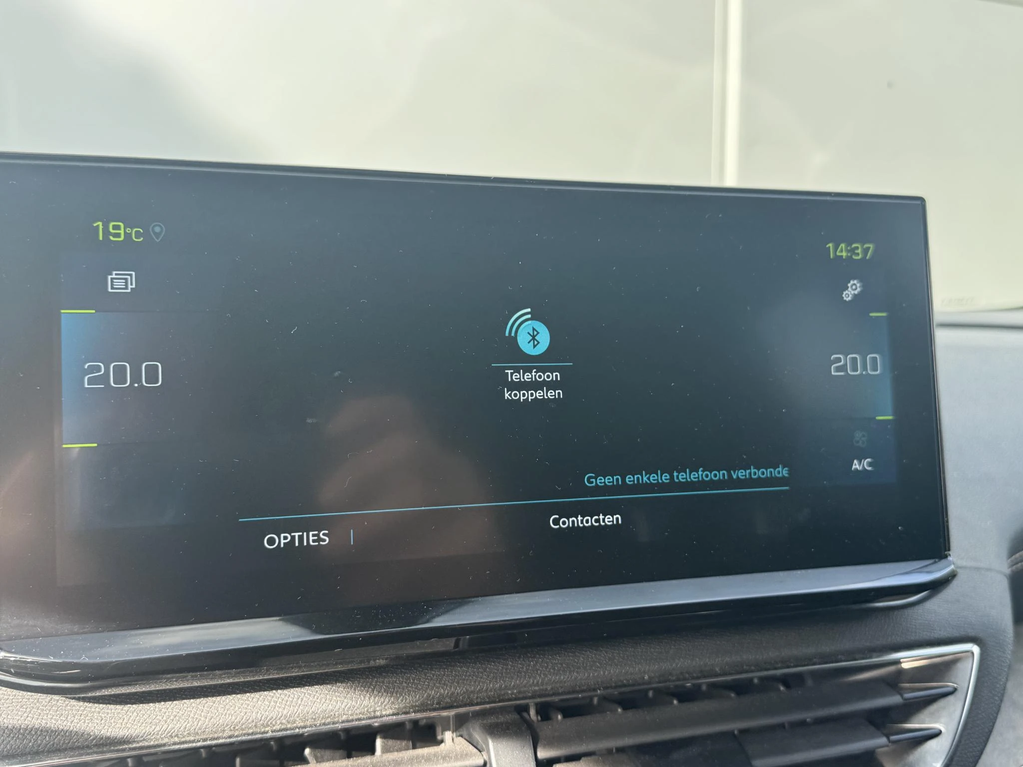 Peugeot-3008-image-20