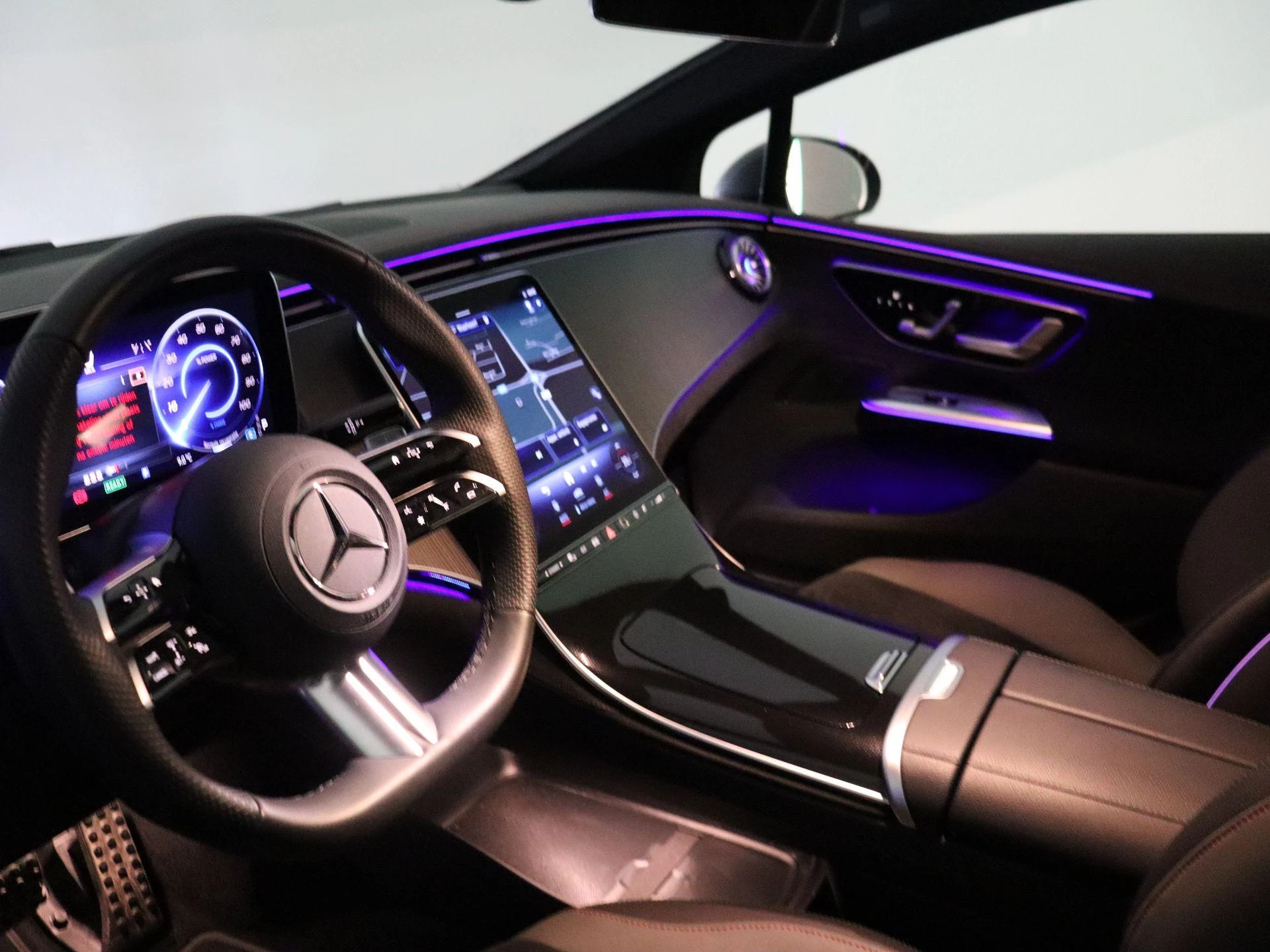 Mercedes-Benz-EQE-image-22