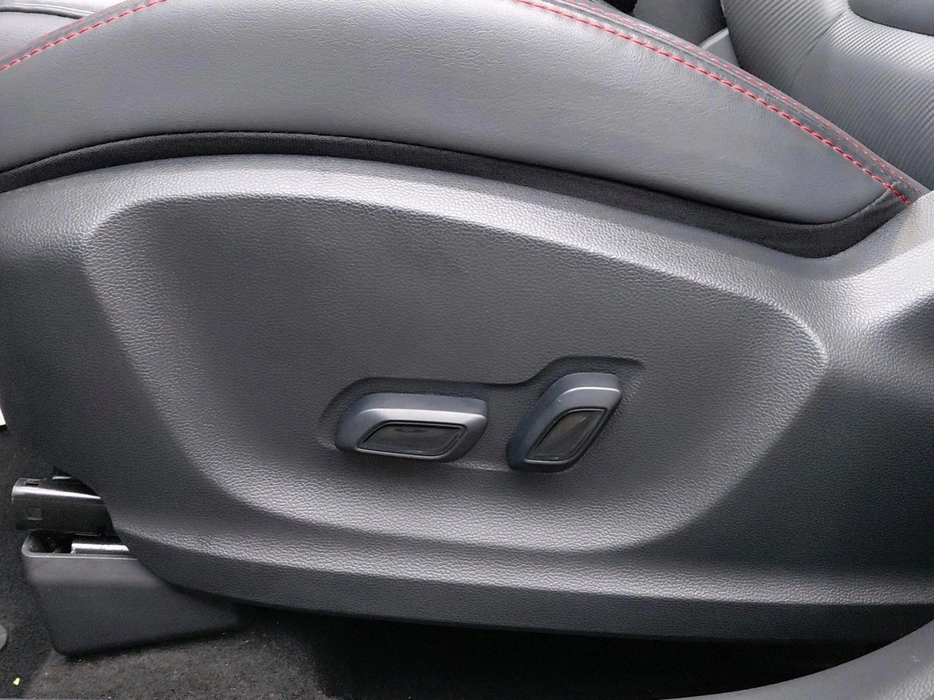 MG ZS Luxury
