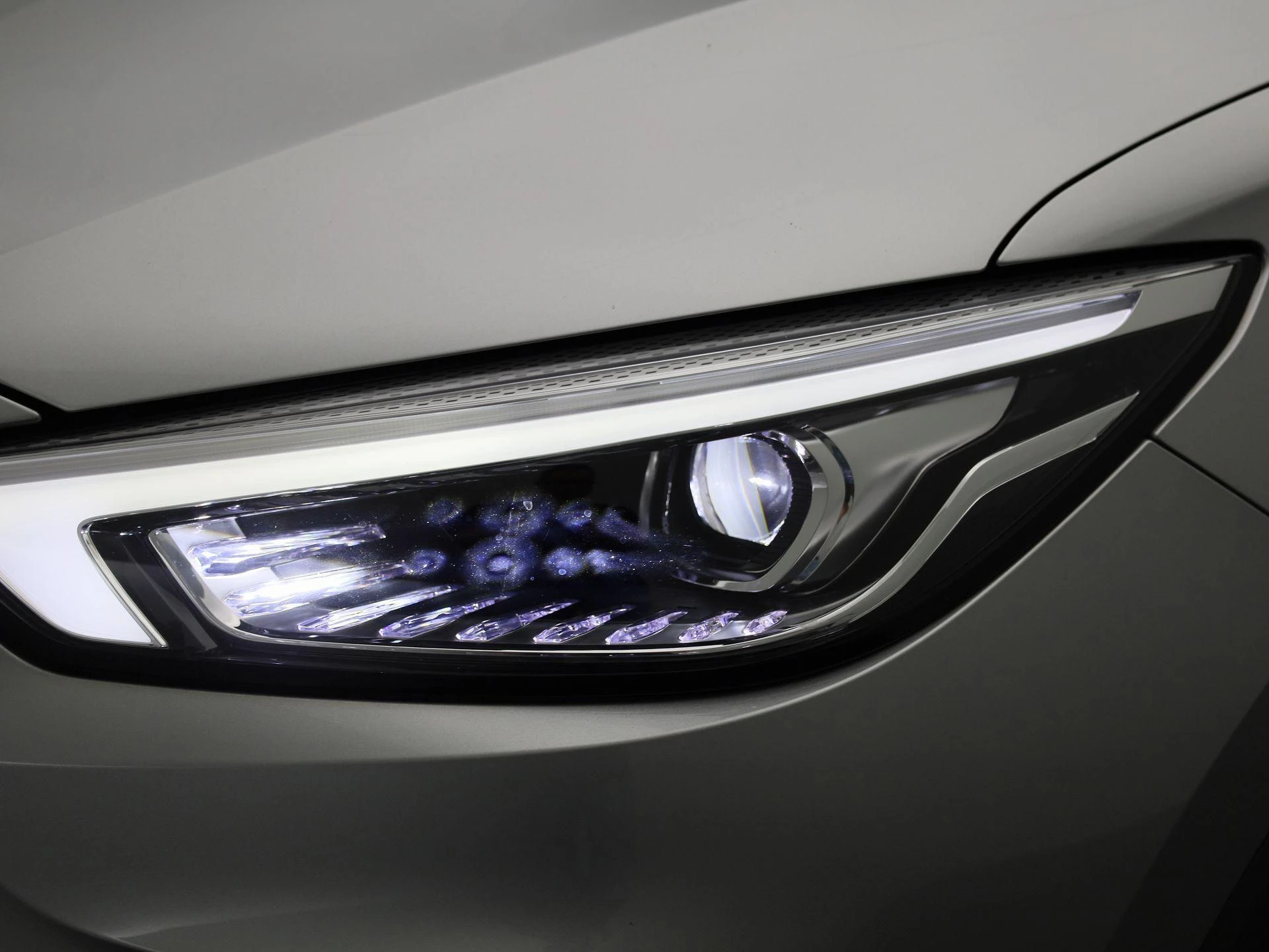 MG-ZS EV-image-13