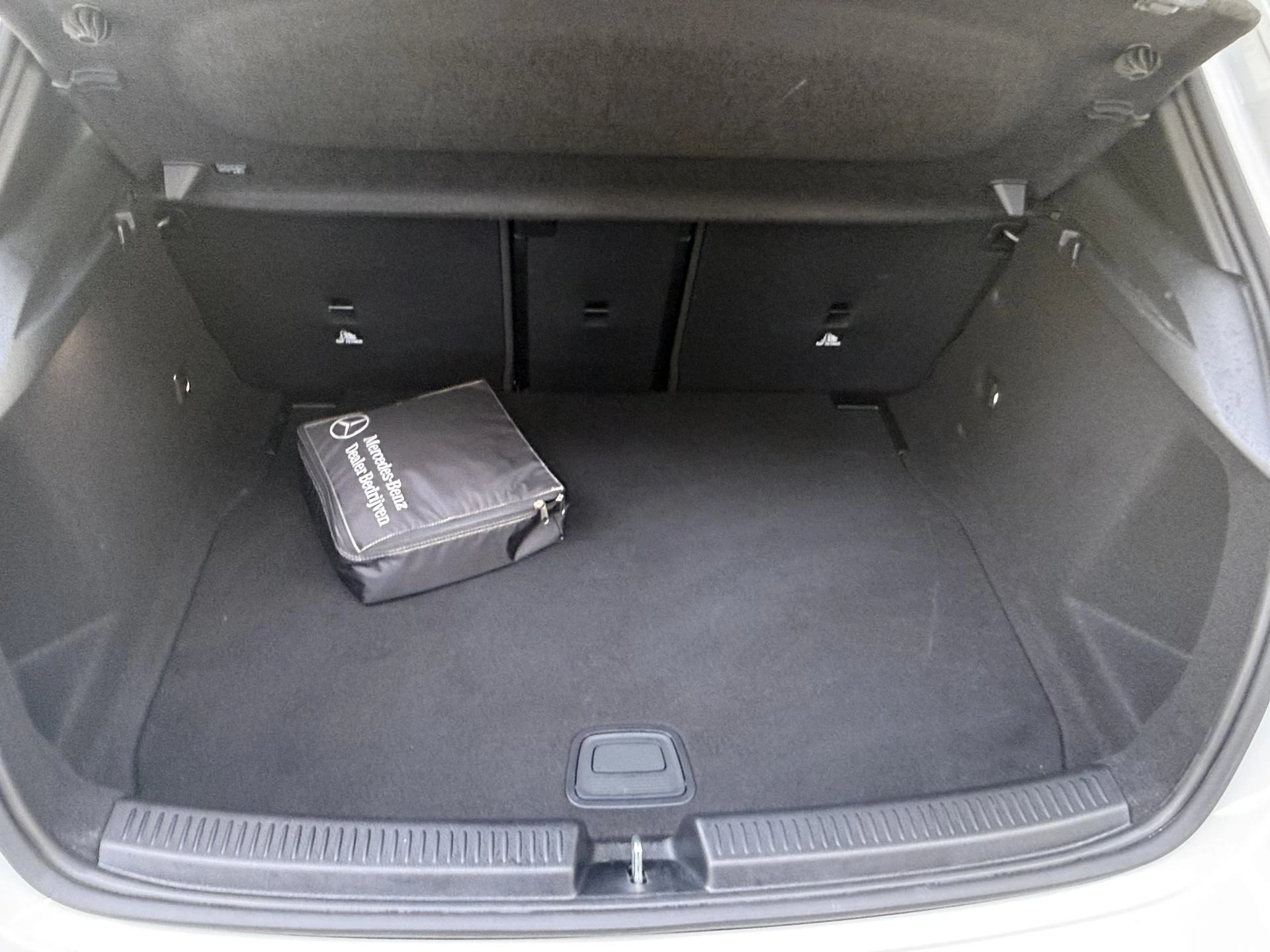 Mercedes-Benz A-Klasse 180 Business Solution AMG