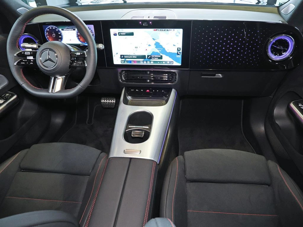 Mercedes-Benz-GLB 250+-image-12