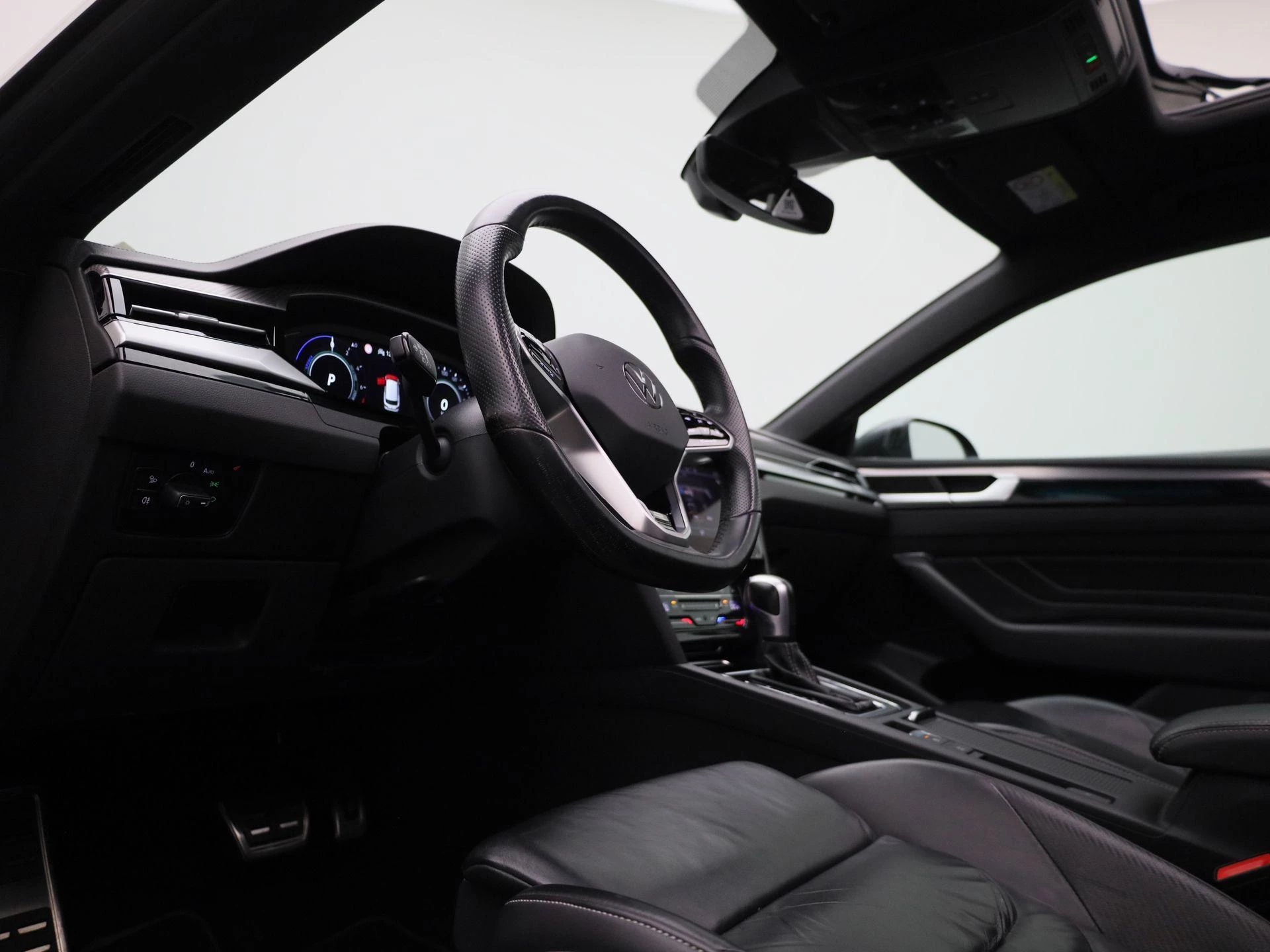 Volkswagen-Arteon-image-36