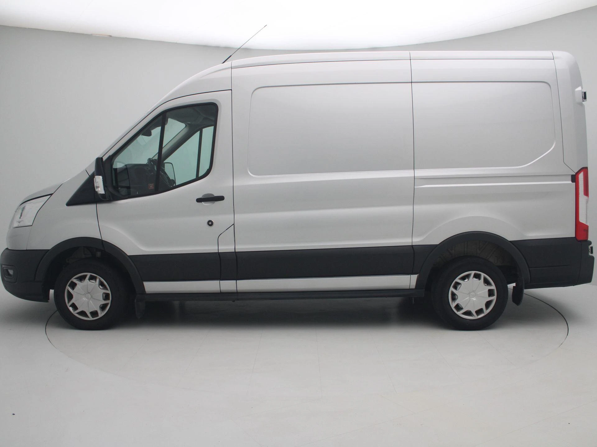 Ford-Transit-image-4