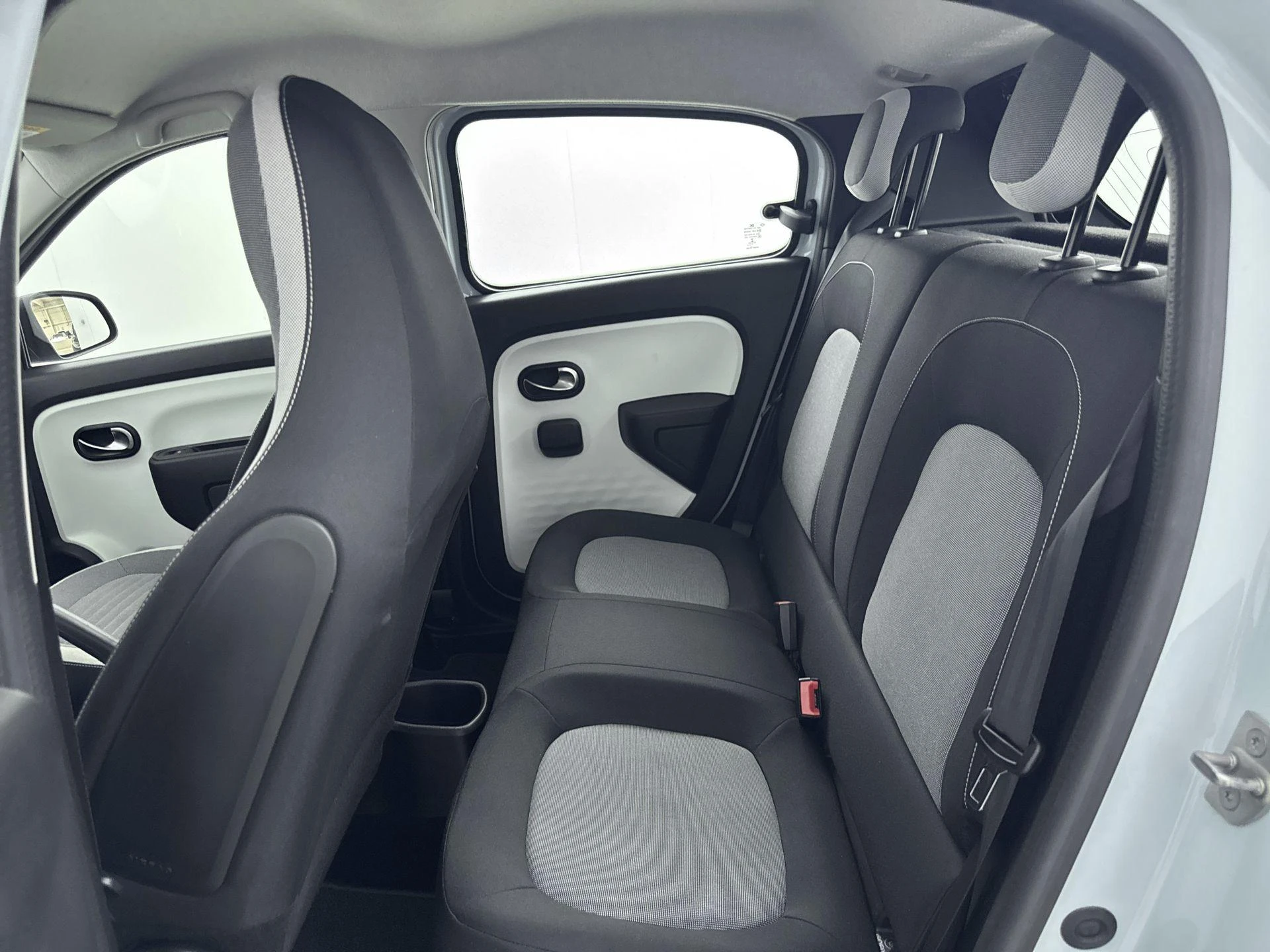 Renault-Twingo-image-23