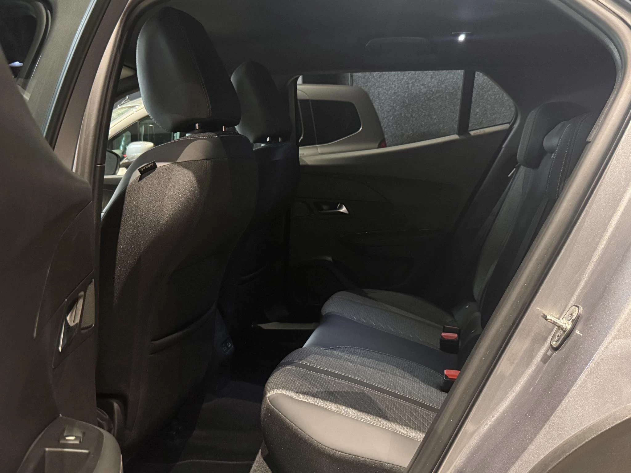 Peugeot 2008 1.2 Puretech 96kW S&S EAT8 Allure