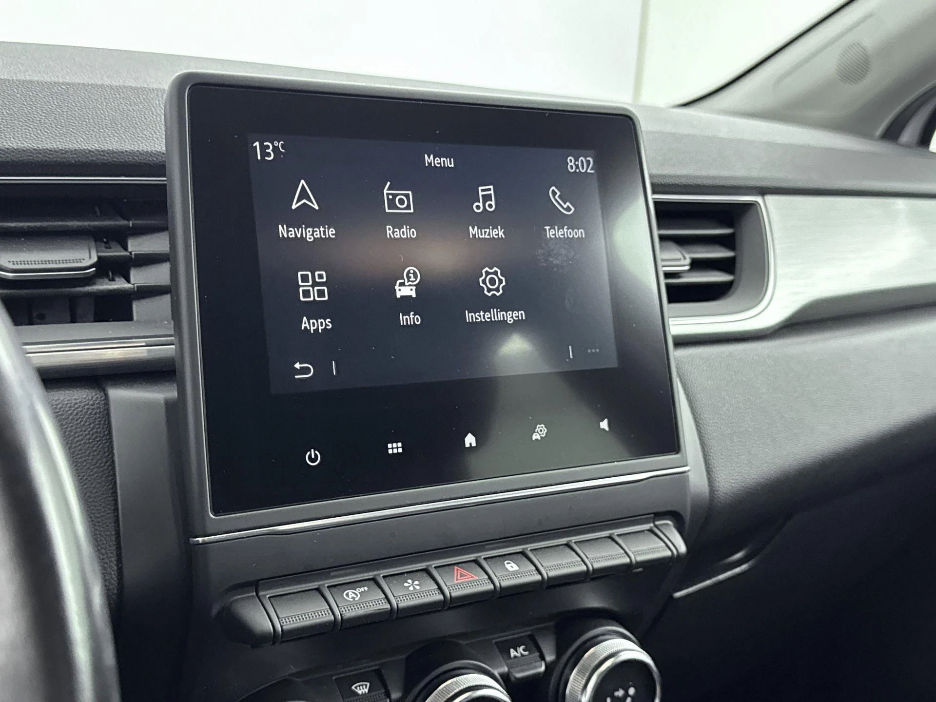 Renault-Captur-image-14