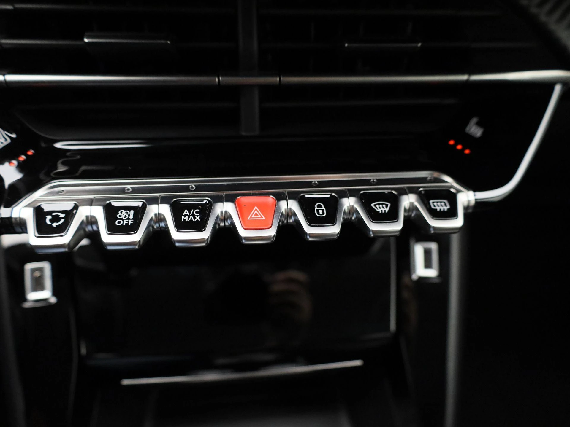 Peugeot e-208 - 23