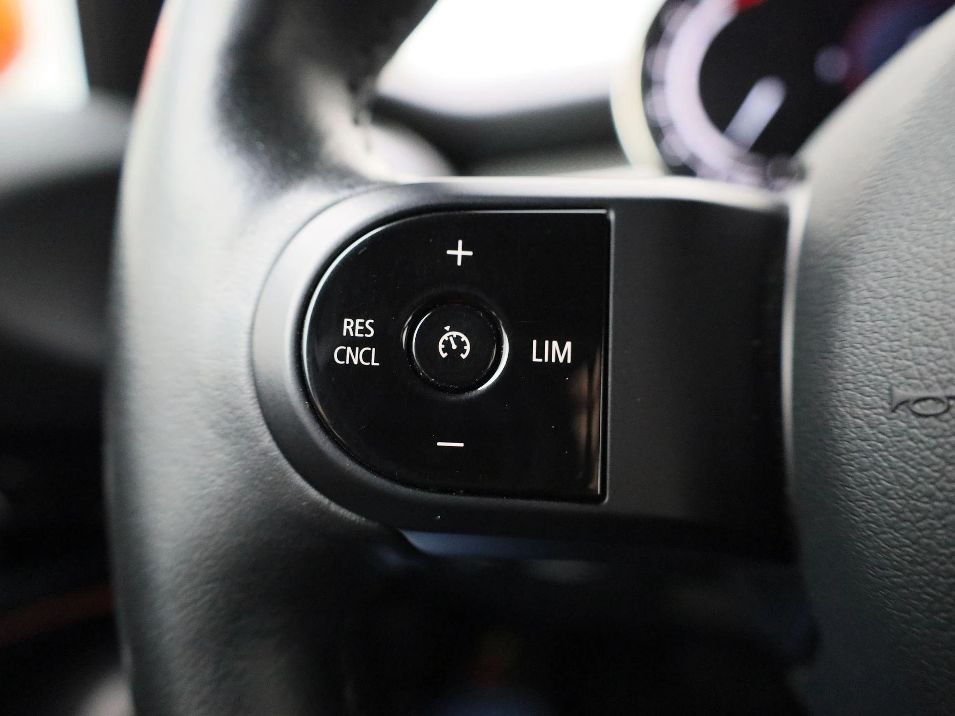 MINI-Cooper-image-17