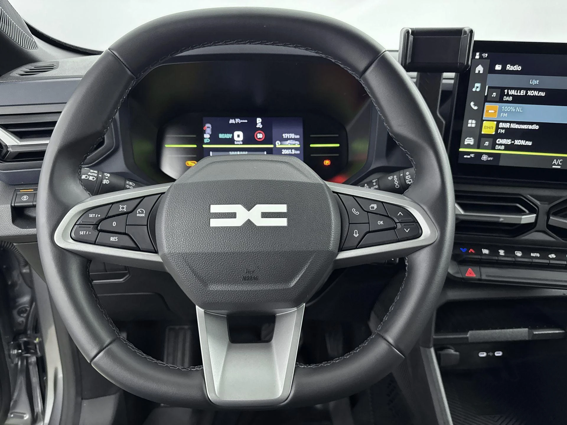 Dacia-Duster-image-8