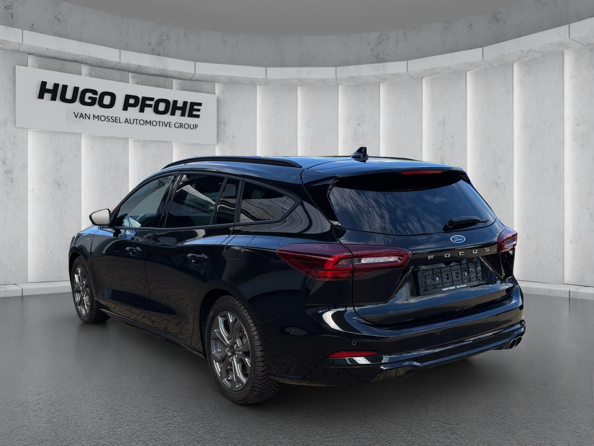 Ford Focus ST-Line X Turnier Aut.*AHK*ACC*HUD*KAM*NAVI*WINTER-PKT.