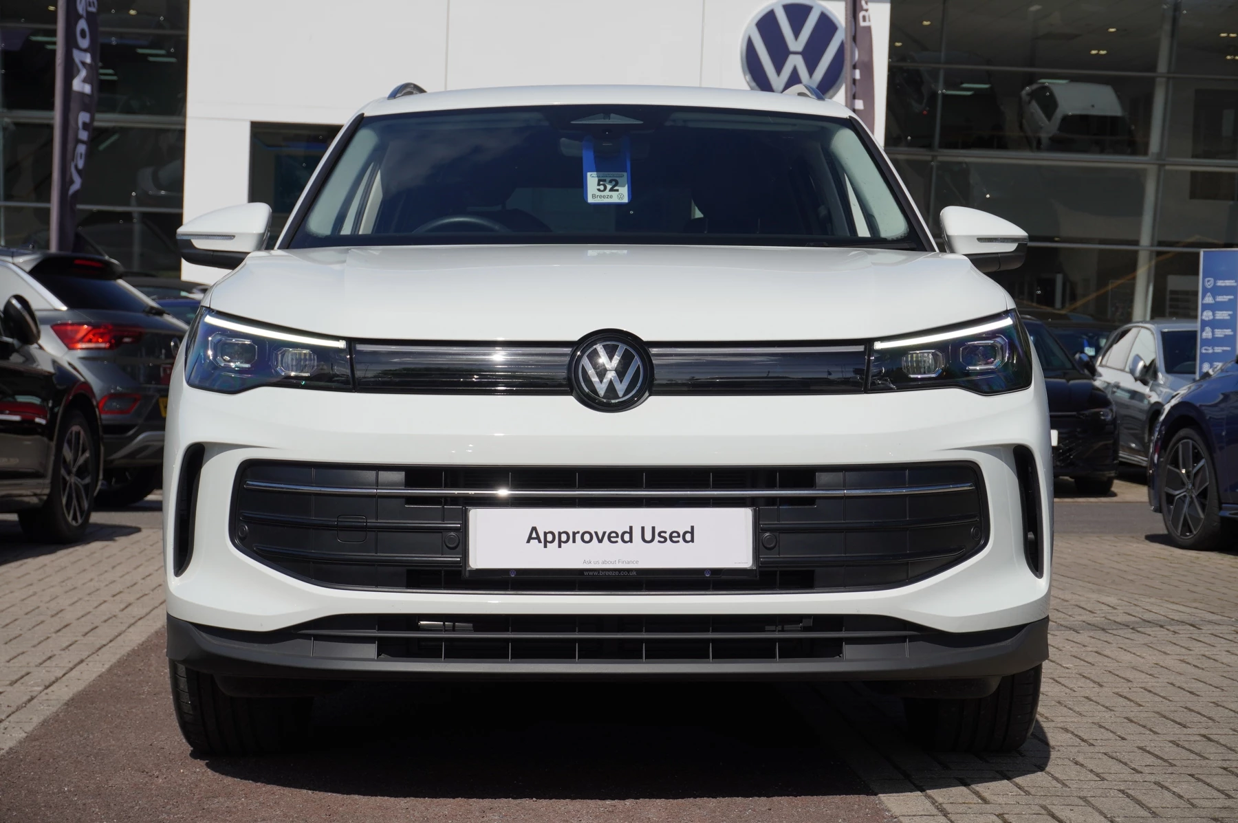 Volkswagen-Tiguan-image-6