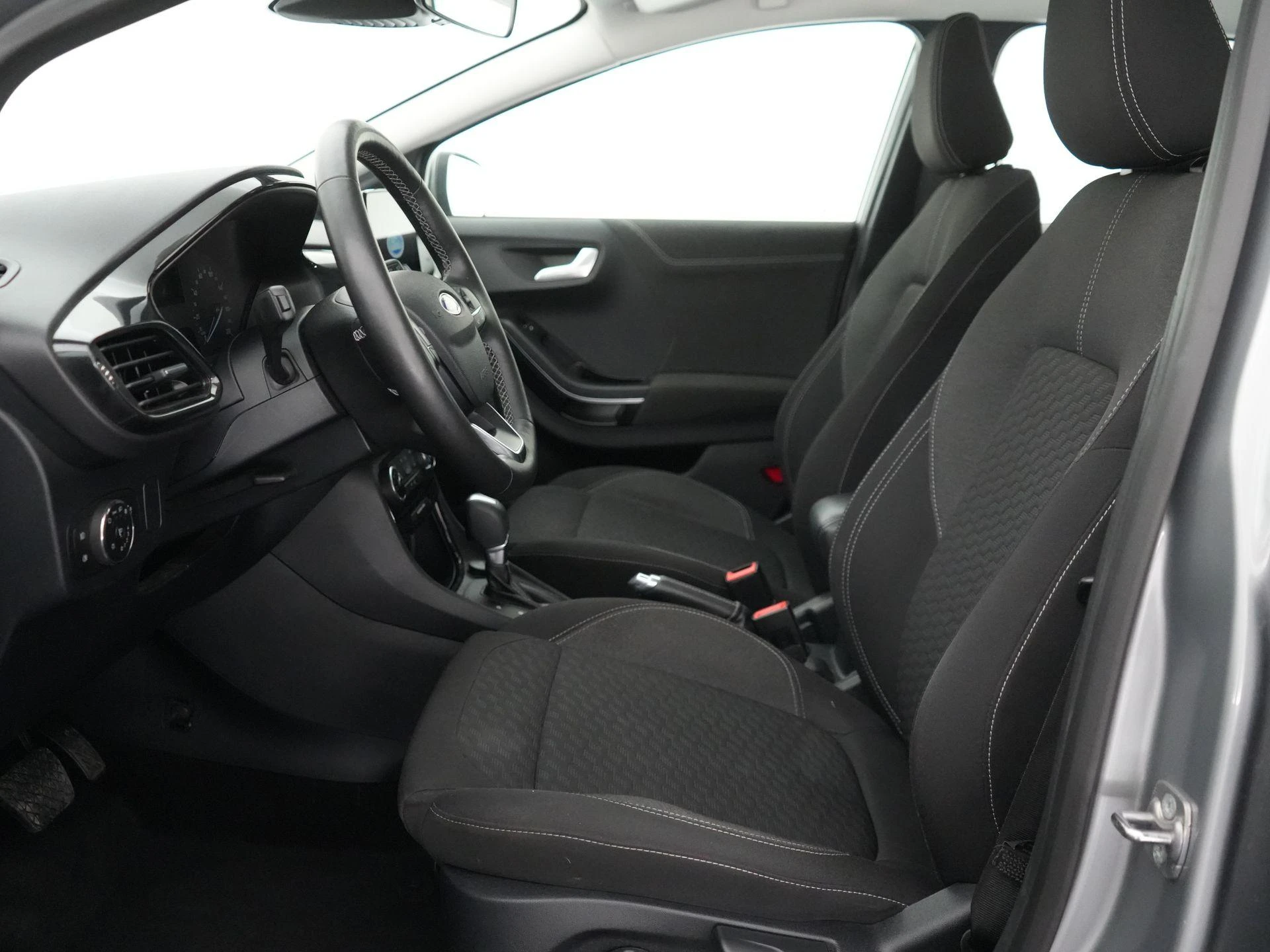 Ford Puma 1.0i Ecoboost MHEV 92kW Aut. Titanium