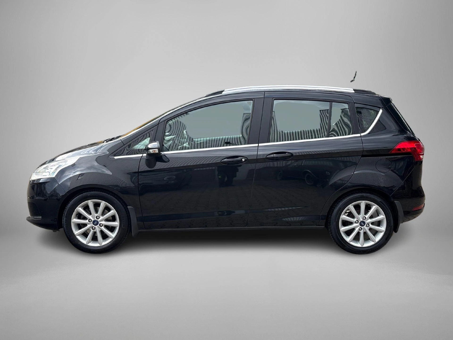 Ford-B-MAX-image-1