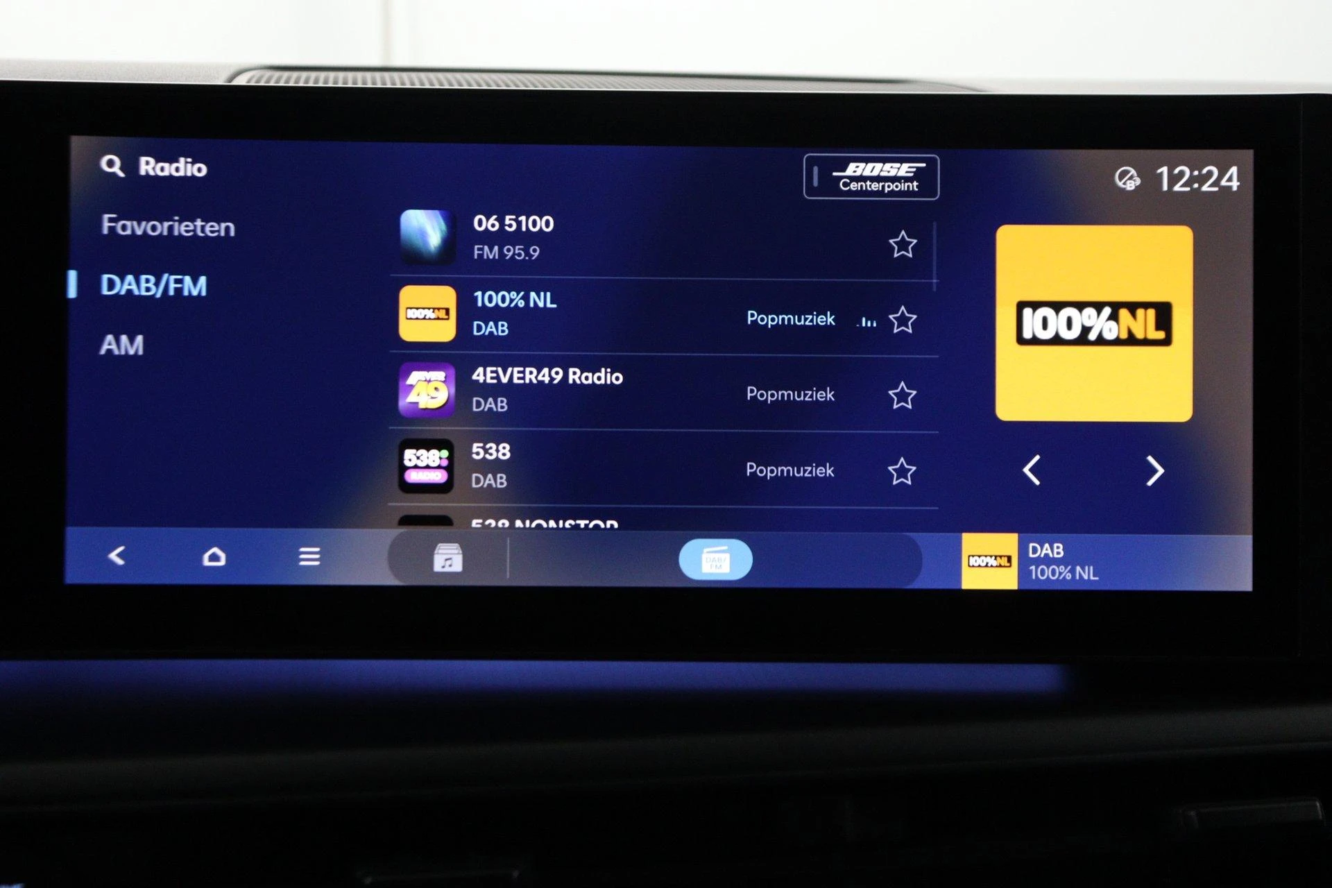 Hyundai-Santa Fe-image-24