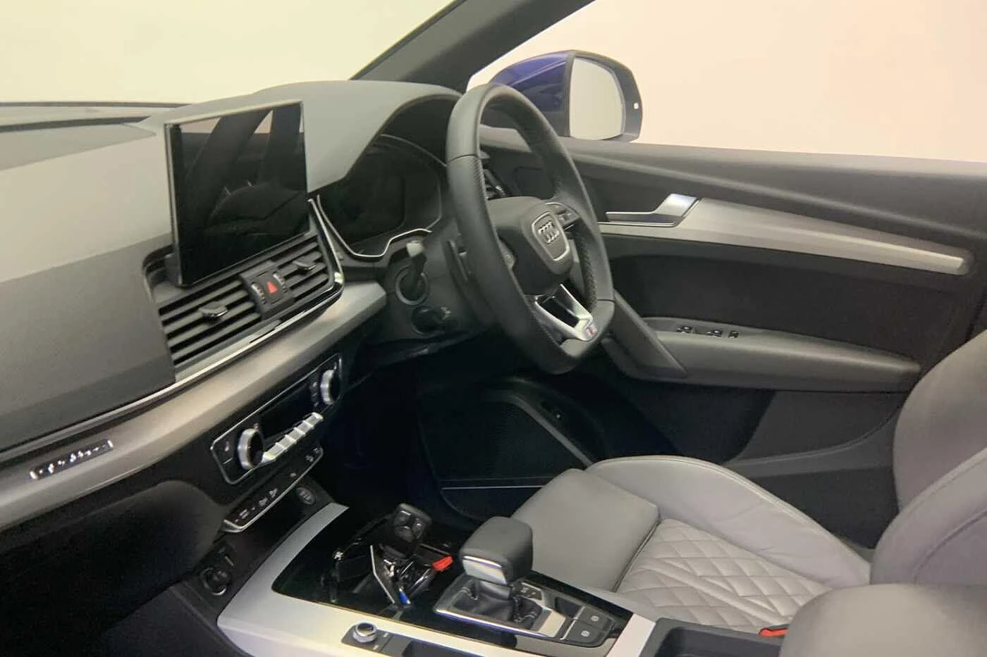 Audi-Q5-image-1