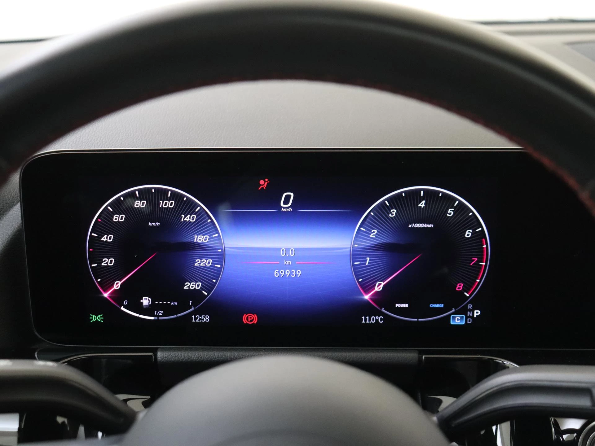 Mercedes-Benz-B-Klasse-image-14