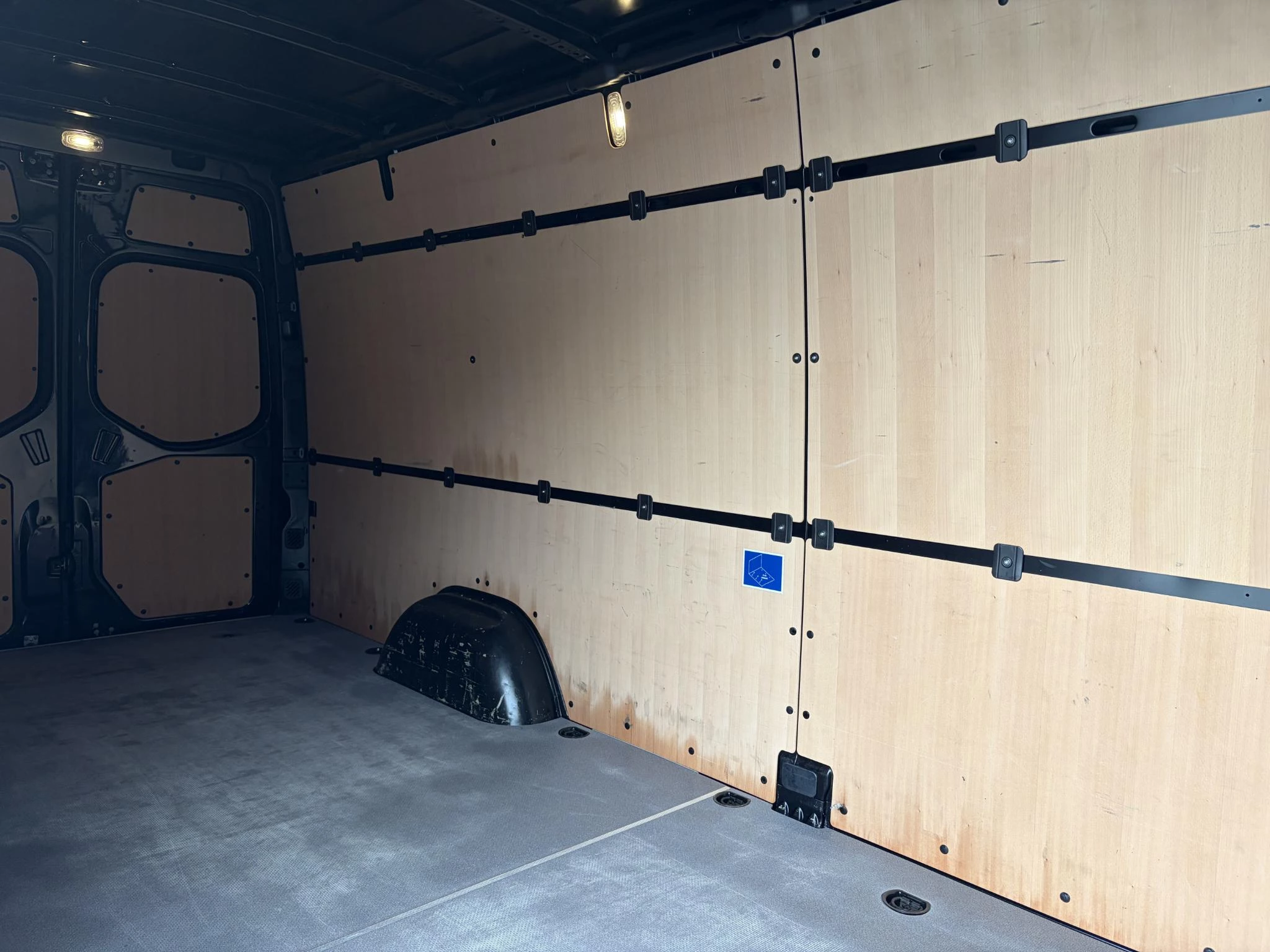 Mercedes-Benz Sprinter 317 CDI GB L3 RWD 3.5T BASE