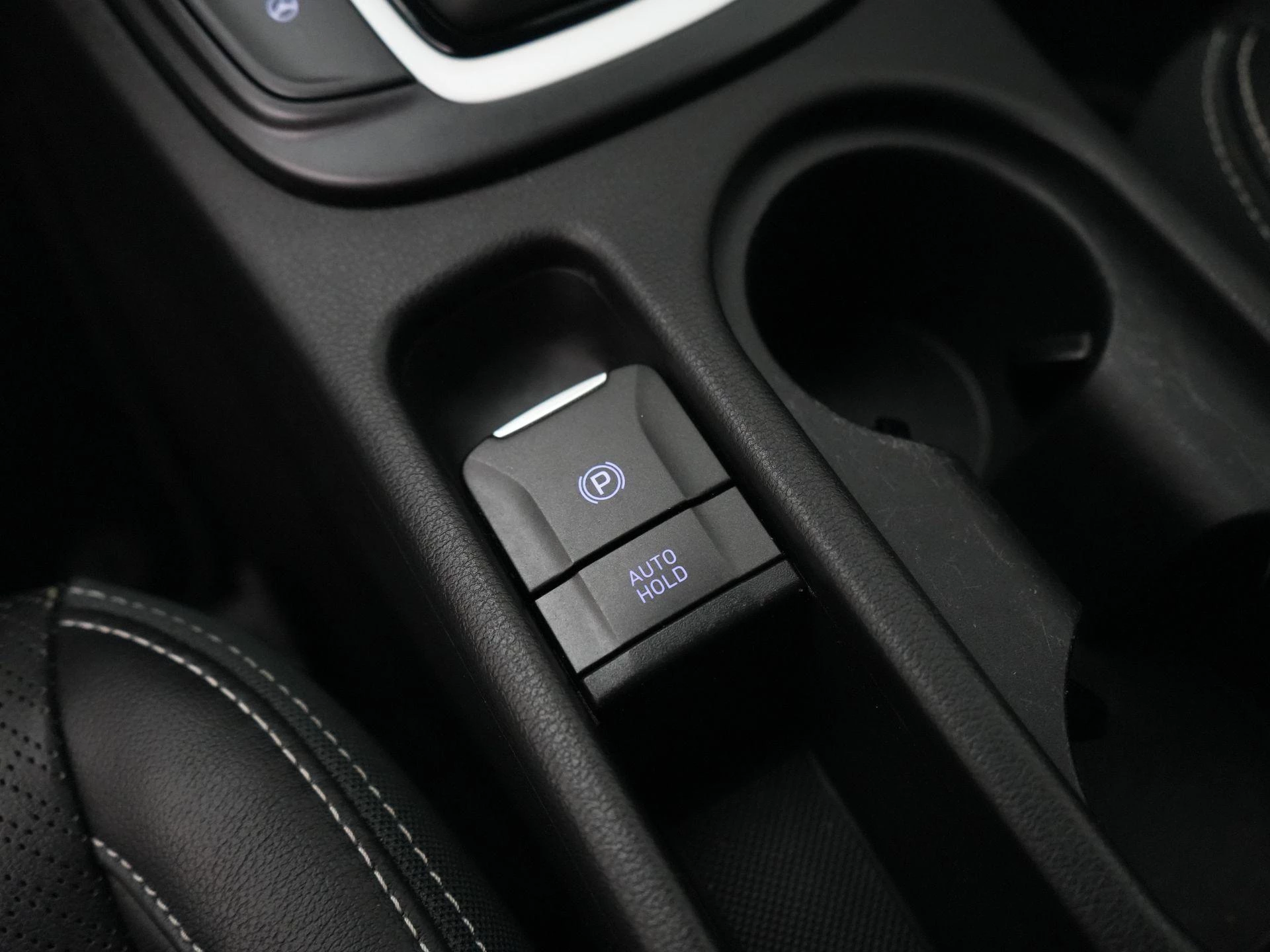 Hyundai-Kona-image-16