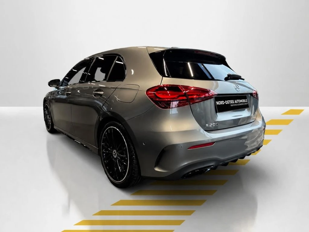 Mercedes-Benz-A-Klasse 200-image-12
