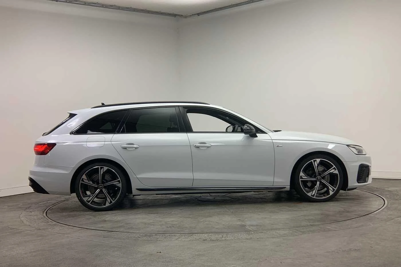 Audi-A4-image-3