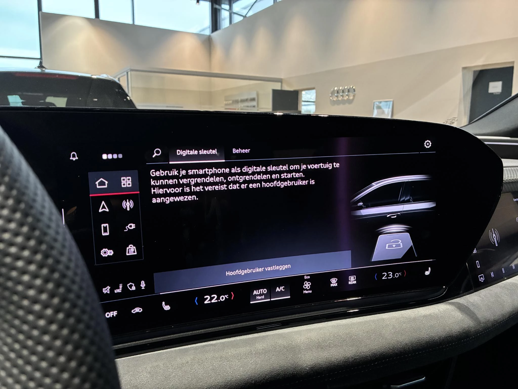 Audi-A6 Avant e-tron-image-11