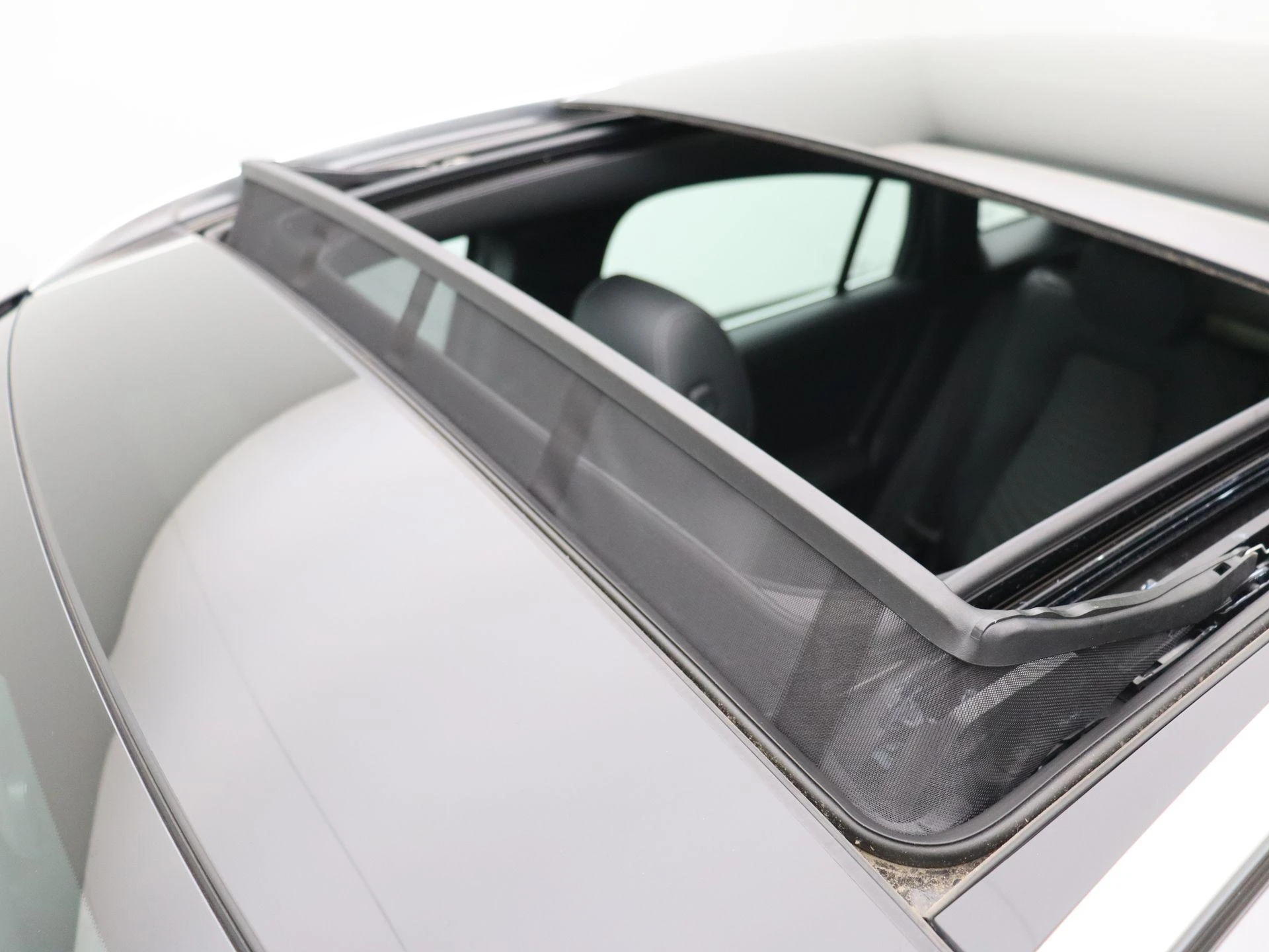 Mercedes-Benz EQA 250+ Business Line + PANO DAK + CARPLAY + CAMERA +