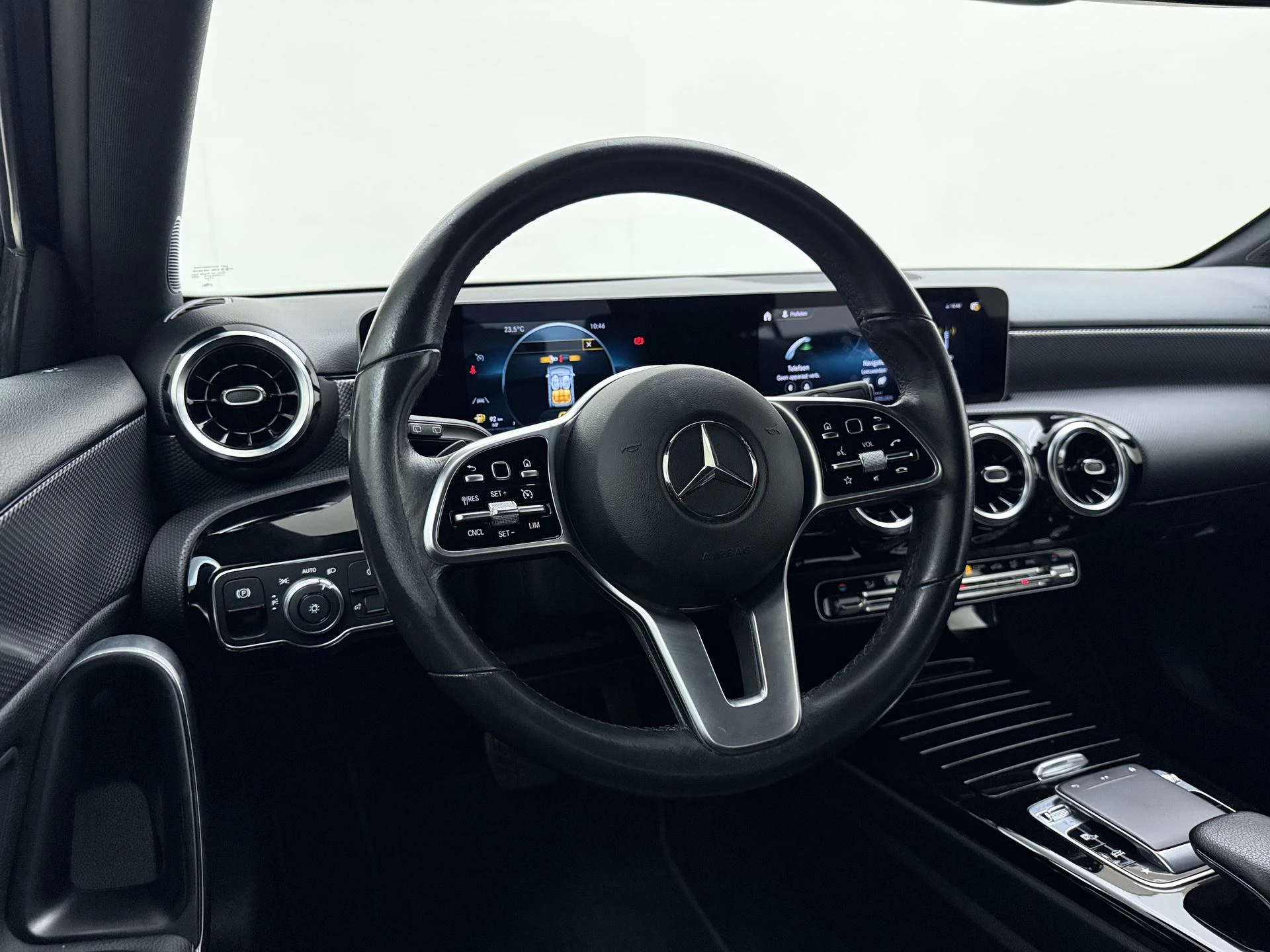 Mercedes-Benz-A-Klasse-image-26
