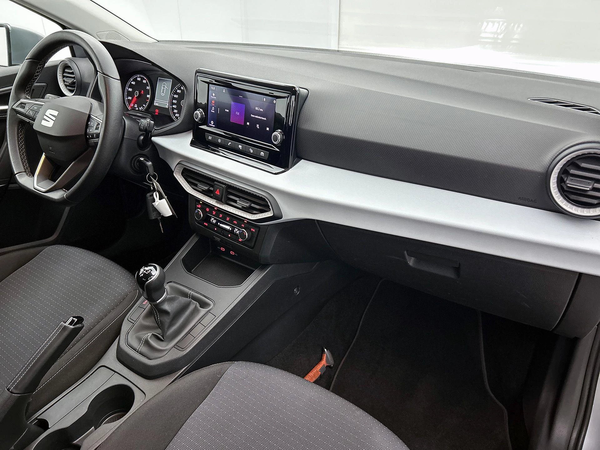SEAT-Ibiza-image-19