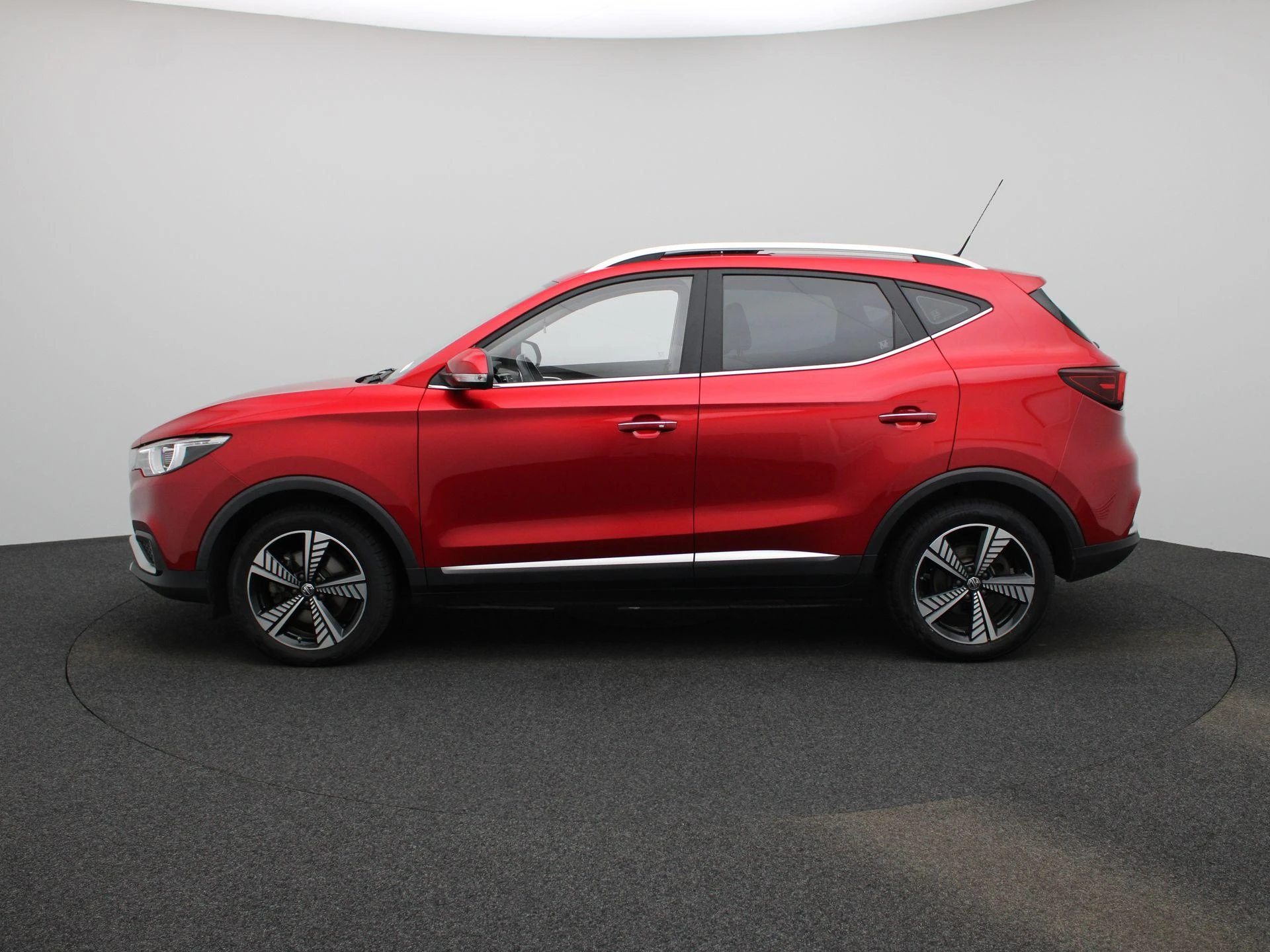 MG-ZS EV-image-3