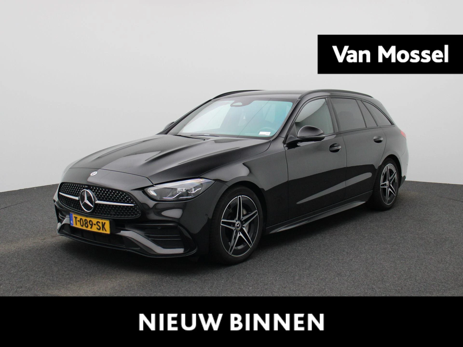 Mercedes-Benz-C-Klasse-image-0