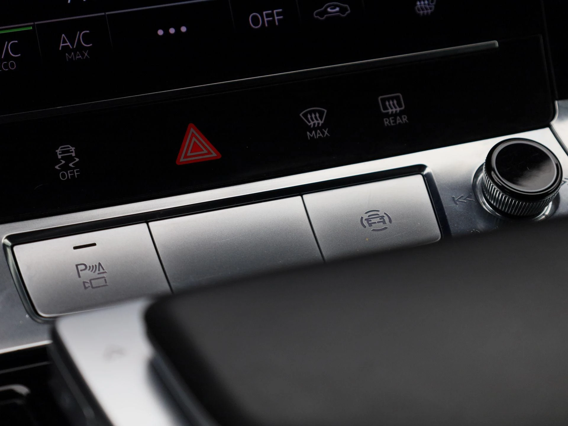 Audi-e-tron-image-30