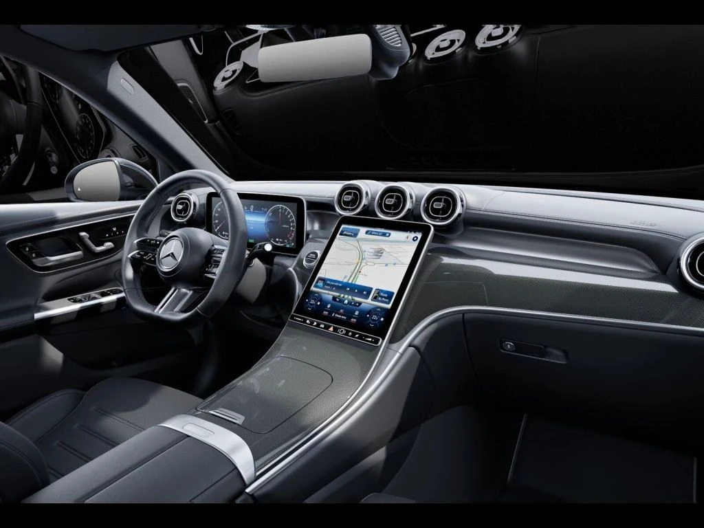 Mercedes-Benz-GLC 300 e-image-12