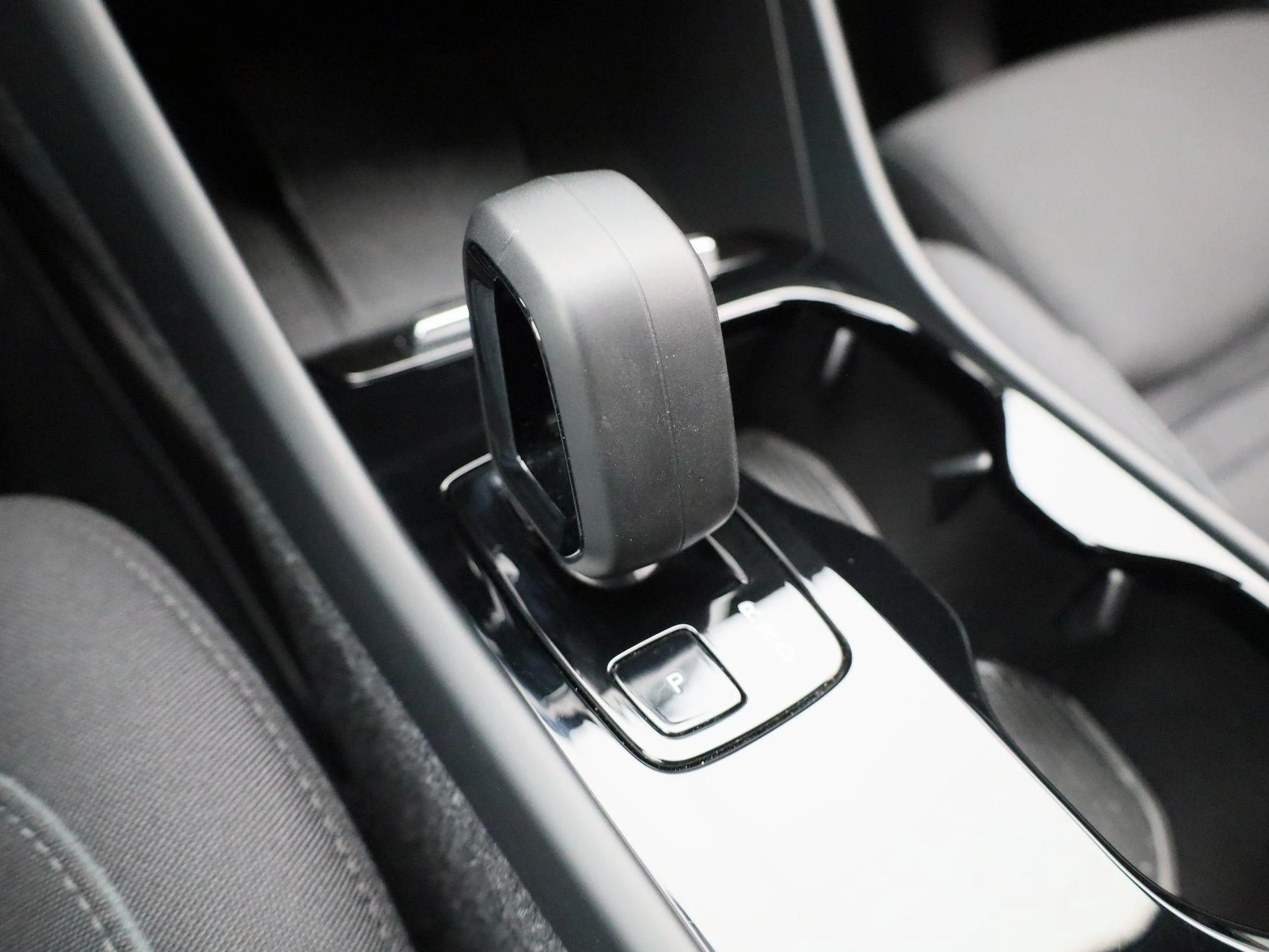 Volvo-XC40-image-23