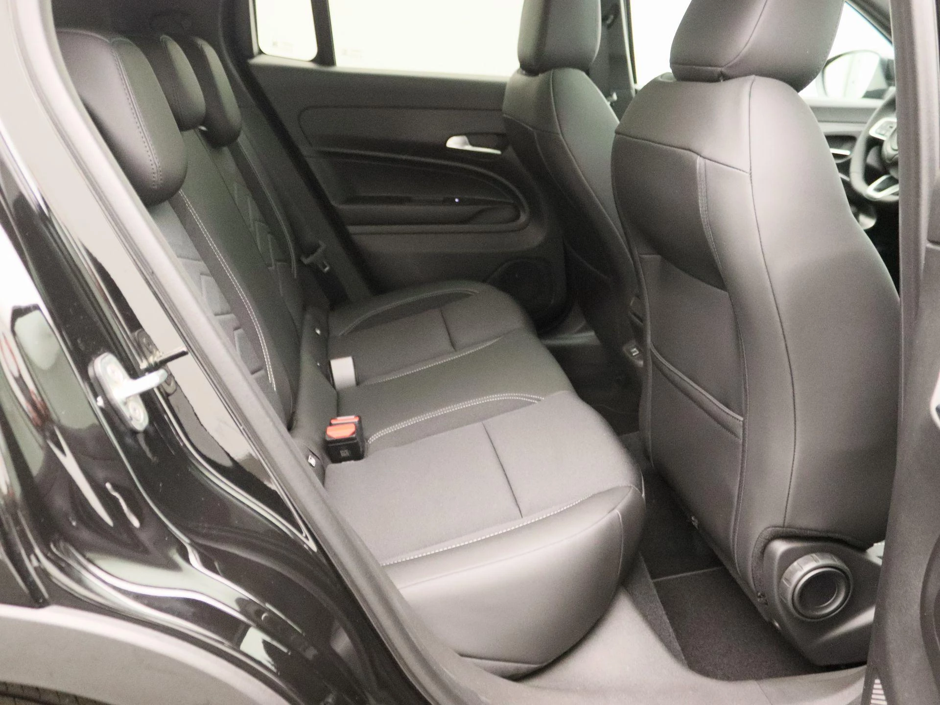 Jeep Avenger 1.2 e-Hybrid Summit