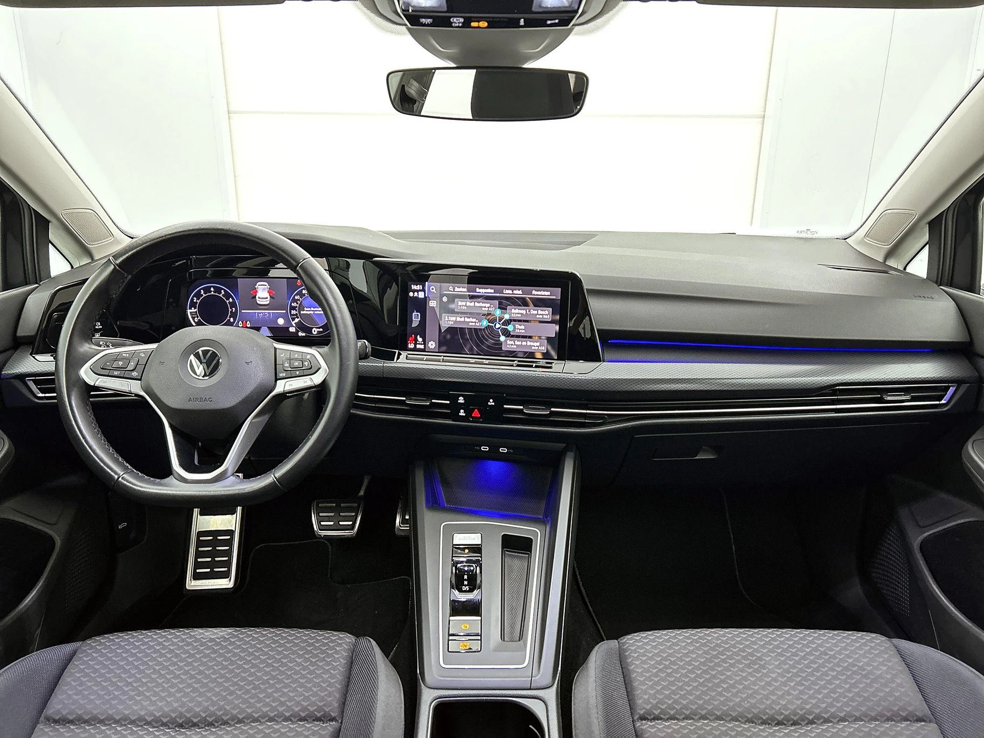 Volkswagen-Golf-image-20