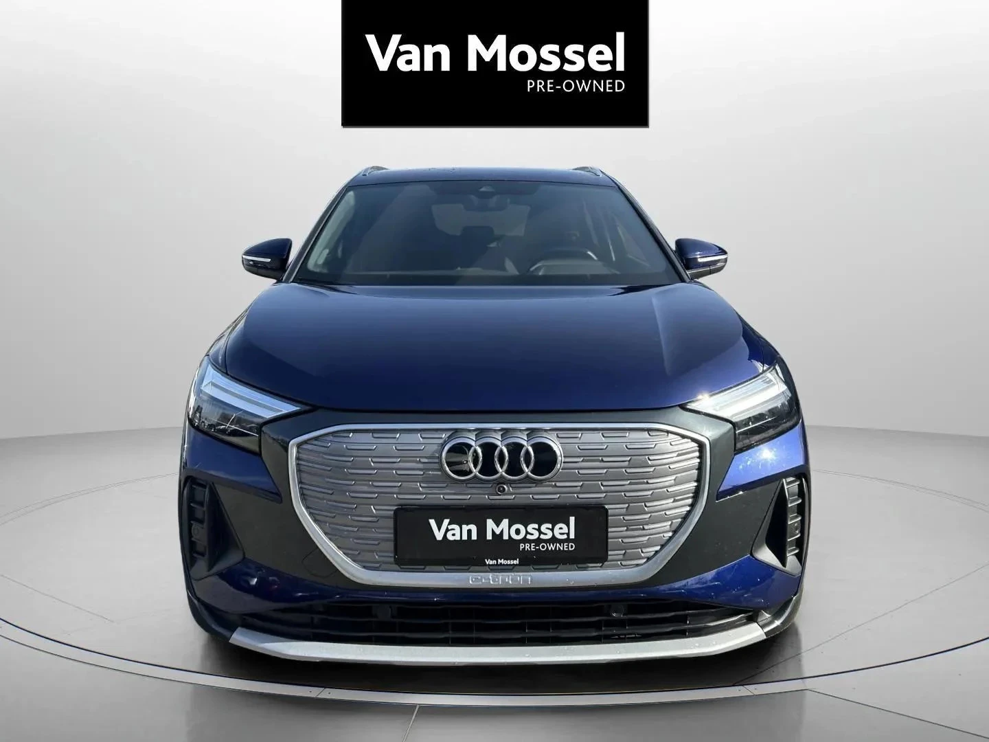 Audi-Q4 e-tron-image-1
