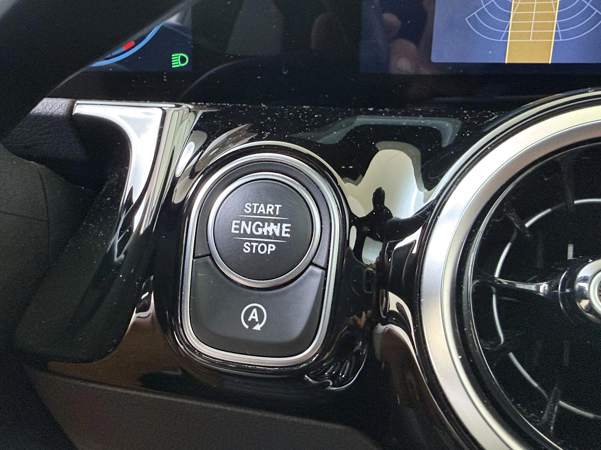 Mercedes-Benz-B-Klasse-image-22