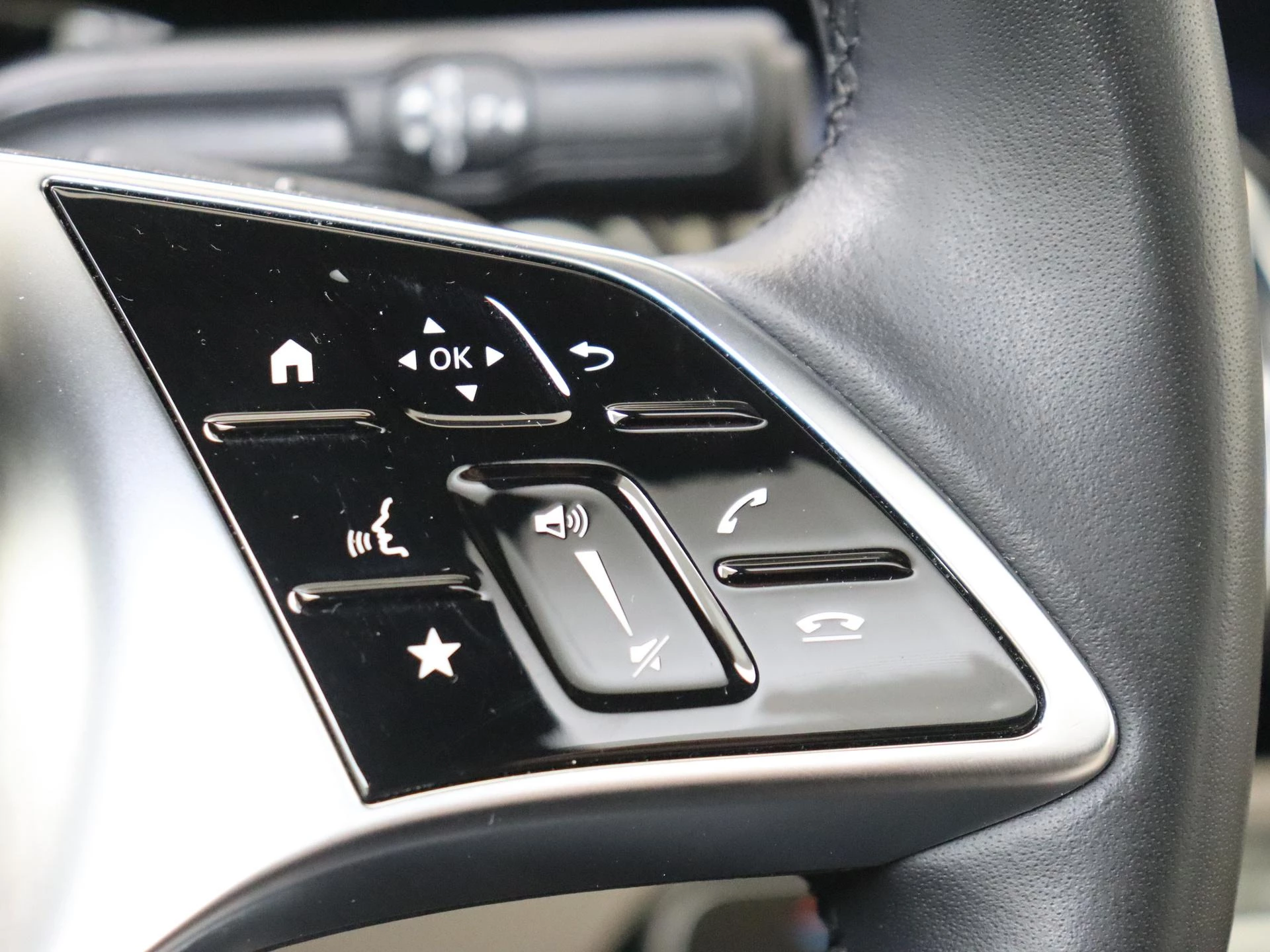 Mercedes-Benz-B-Klasse-image-14