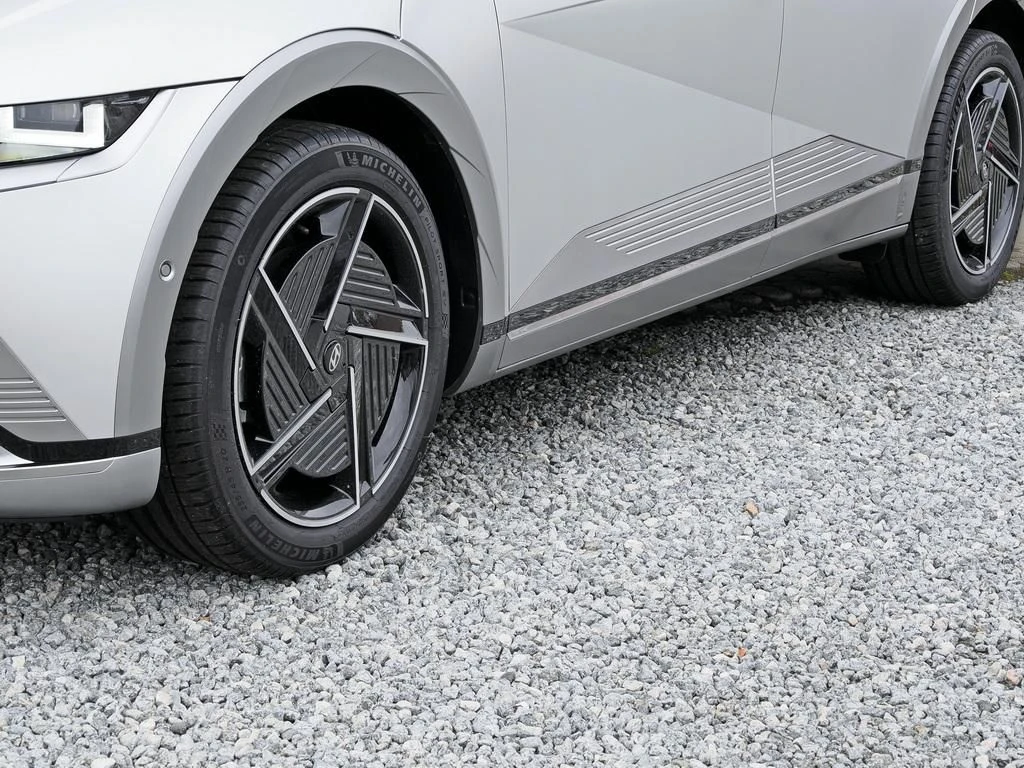 Hyundai-IONIQ 5-image-5