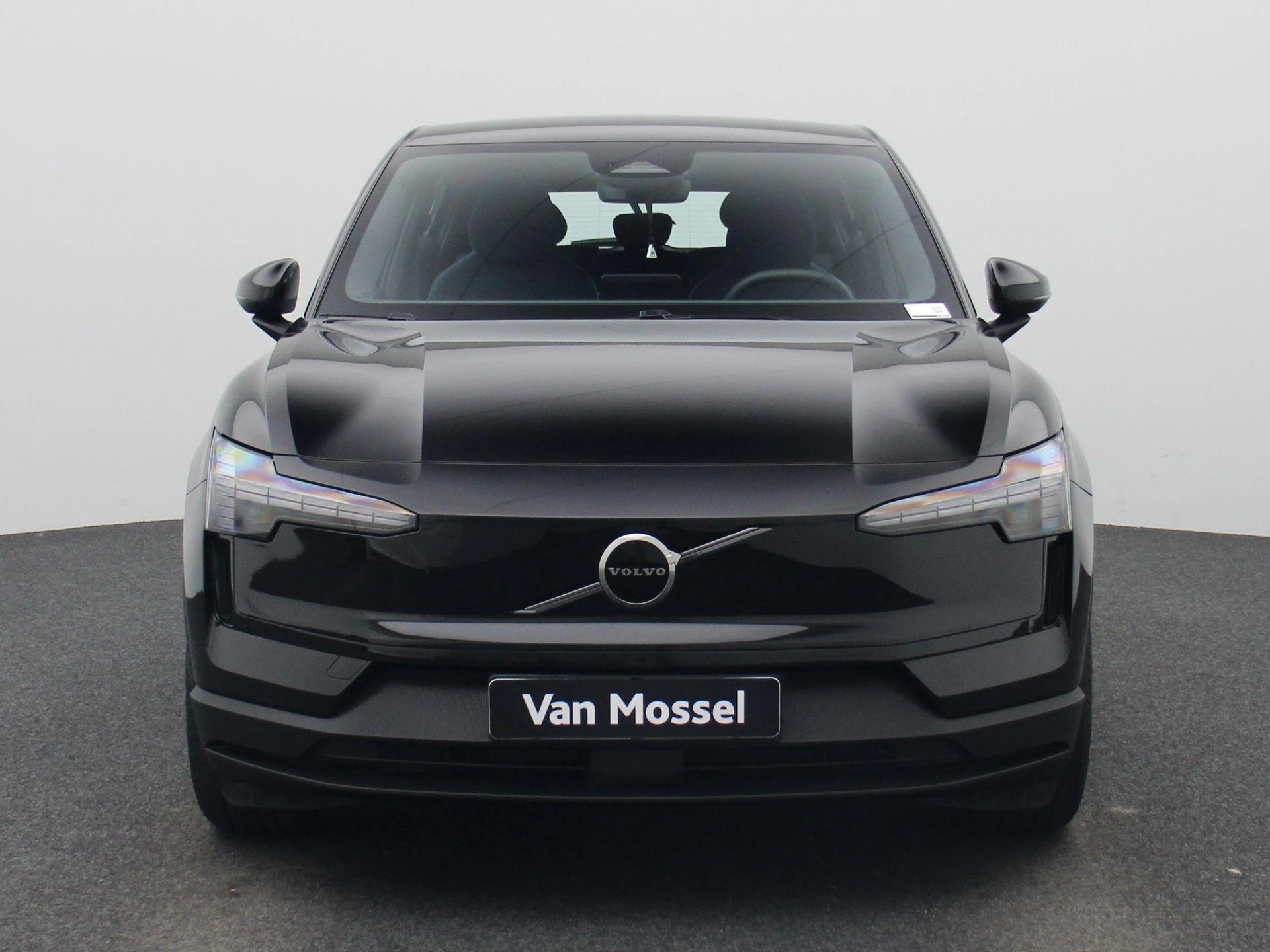 Volvo-EX30-image-2