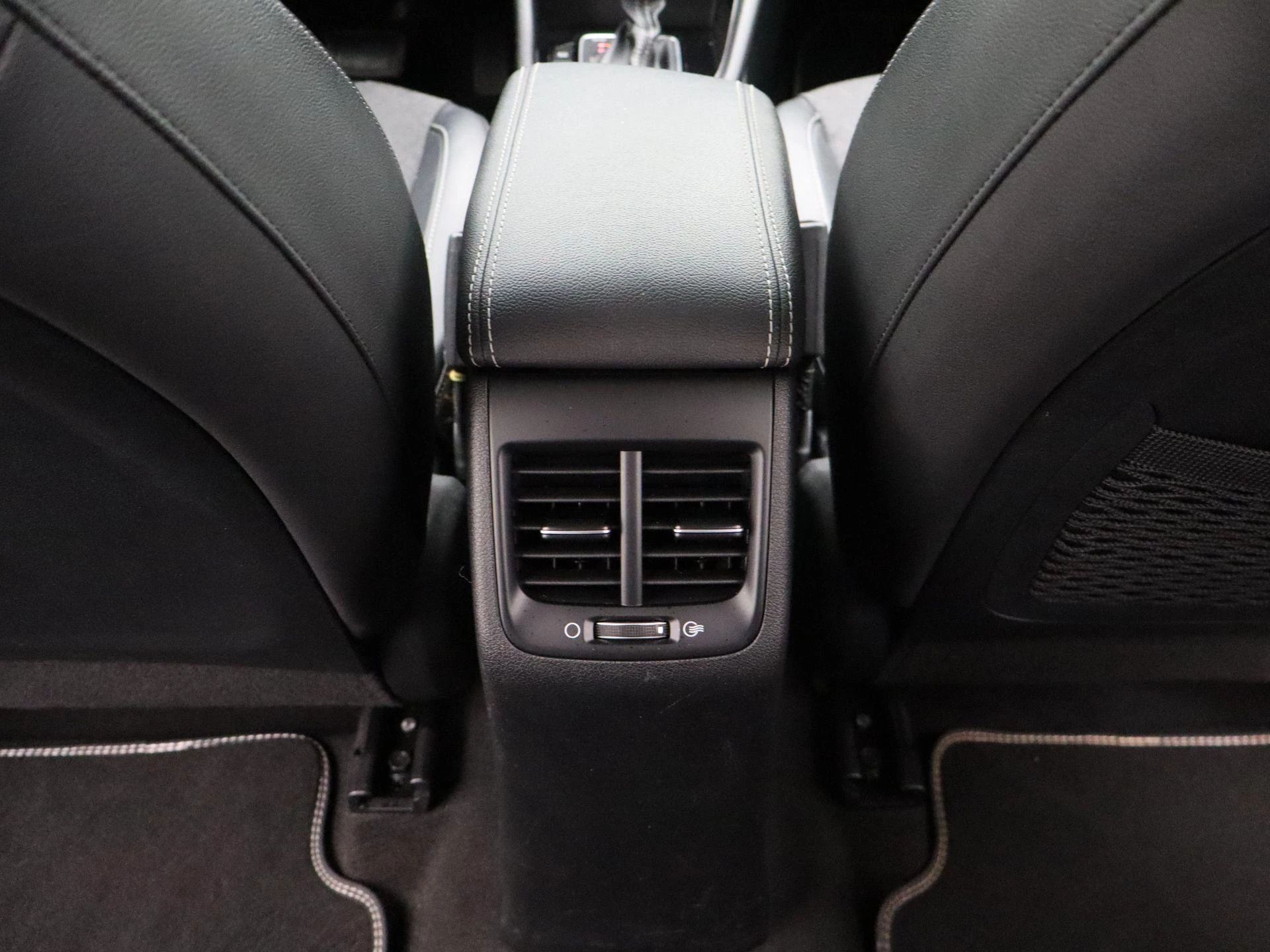 Kia-Niro-image-24