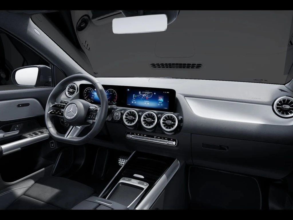 Mercedes-Benz-GLA 200-image-12
