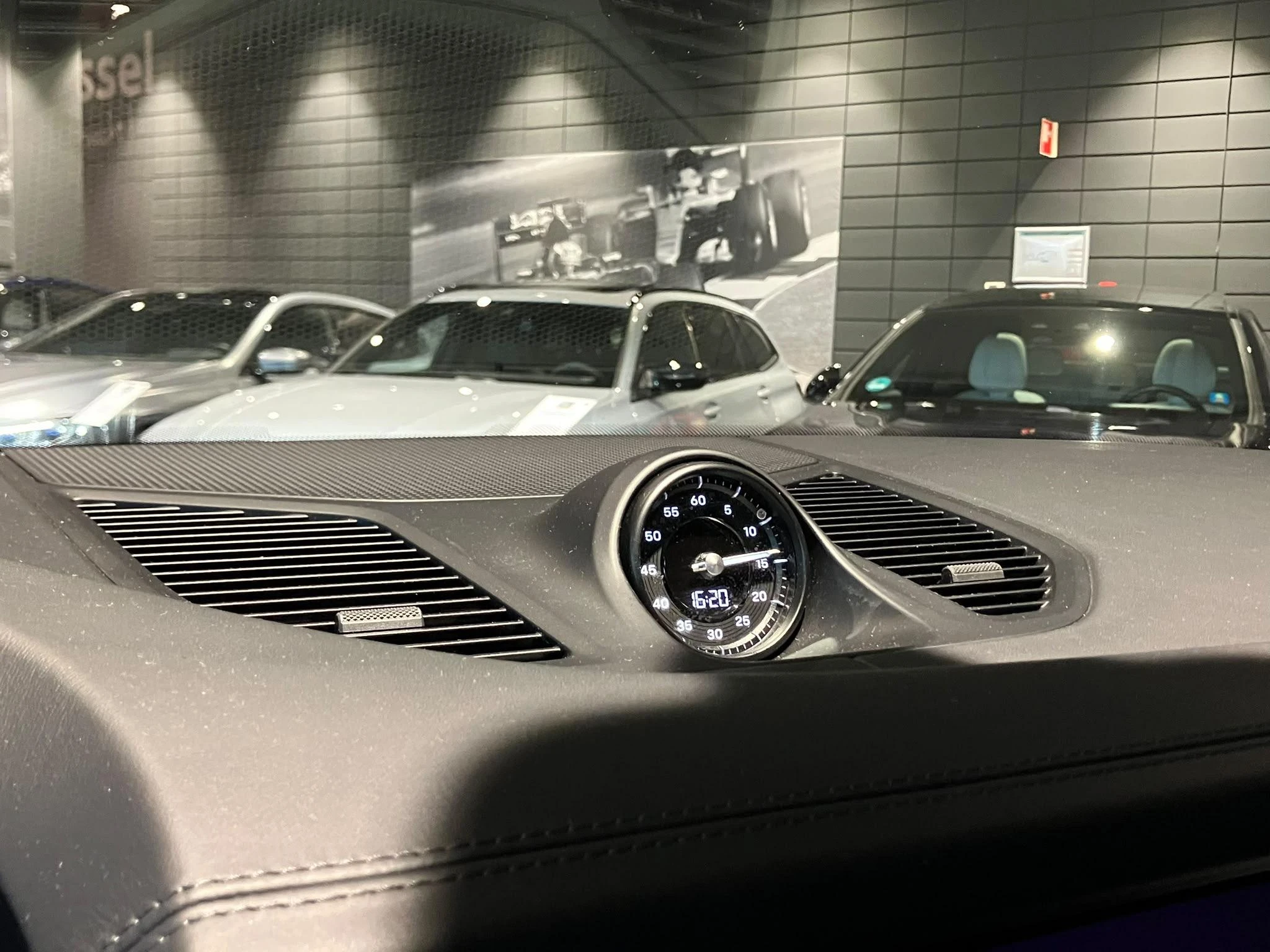 Porsche-Cayenne-image-24