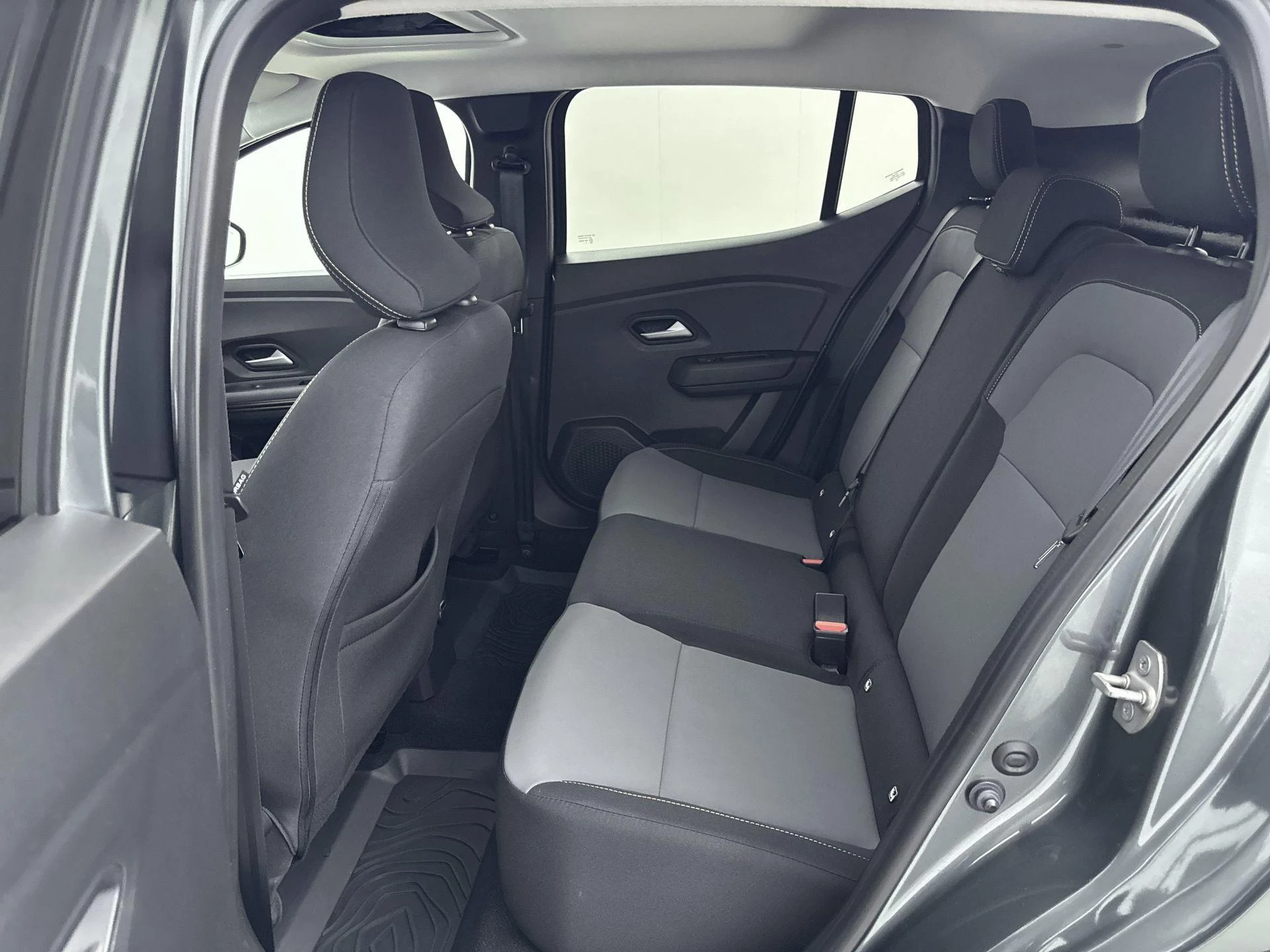 Dacia-Sandero Stepway-image-25