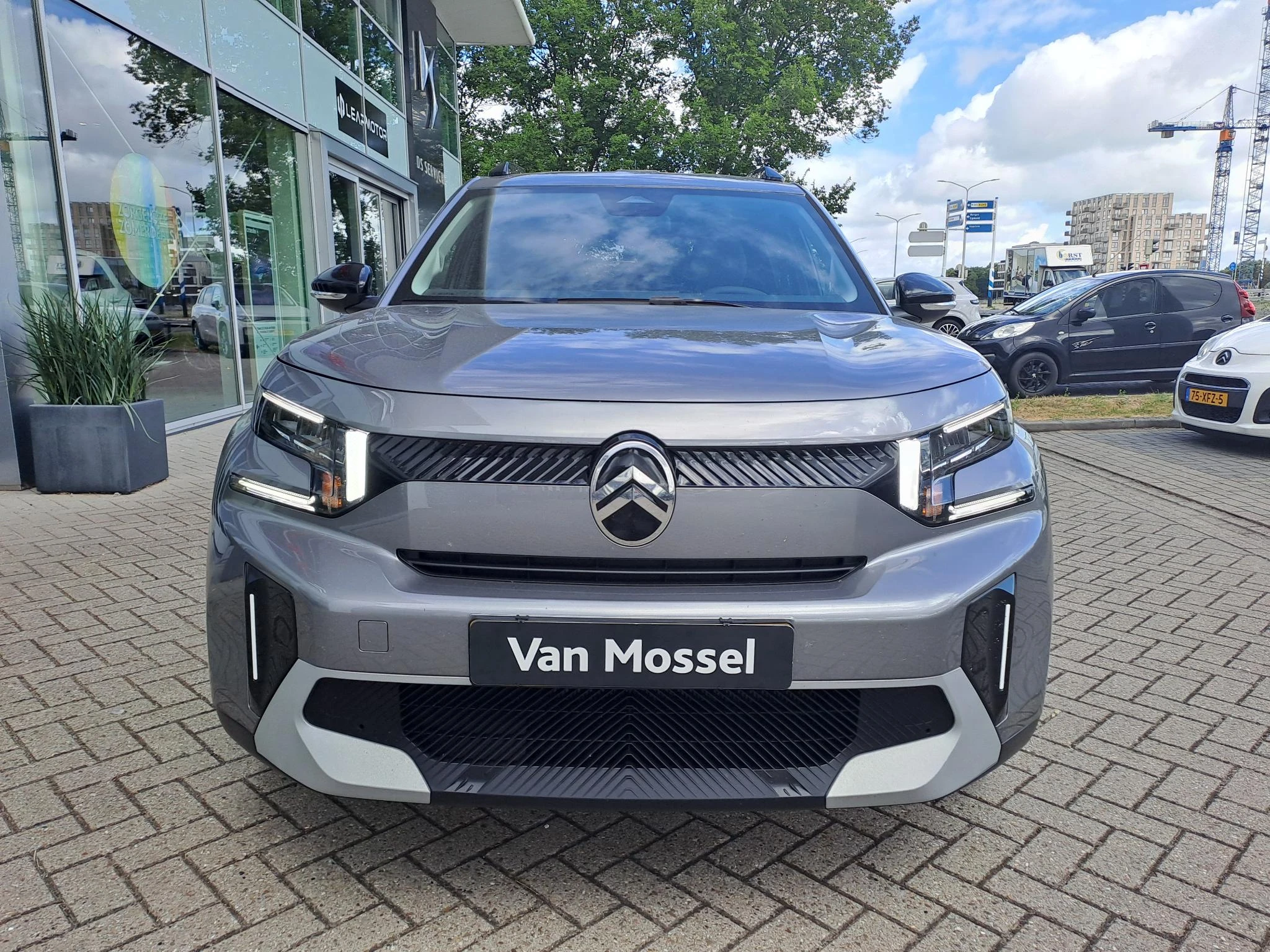Citroën-ë-C3 Aircross-image-2