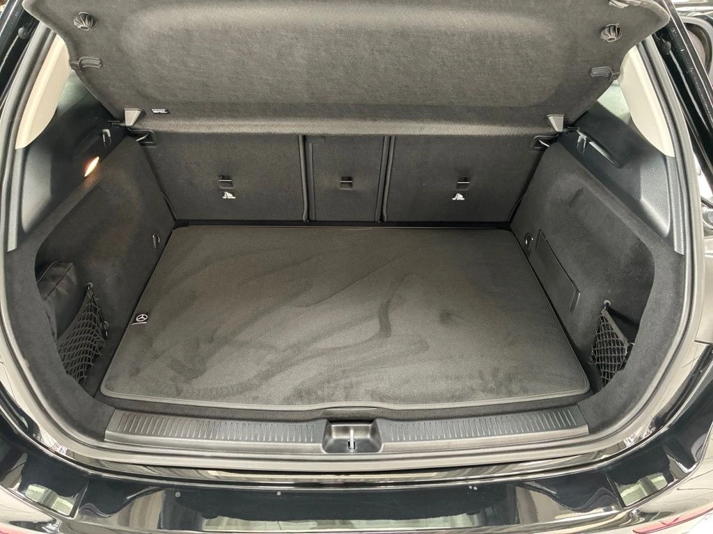 Mercedes-Benz-B-Klasse 180-image-13